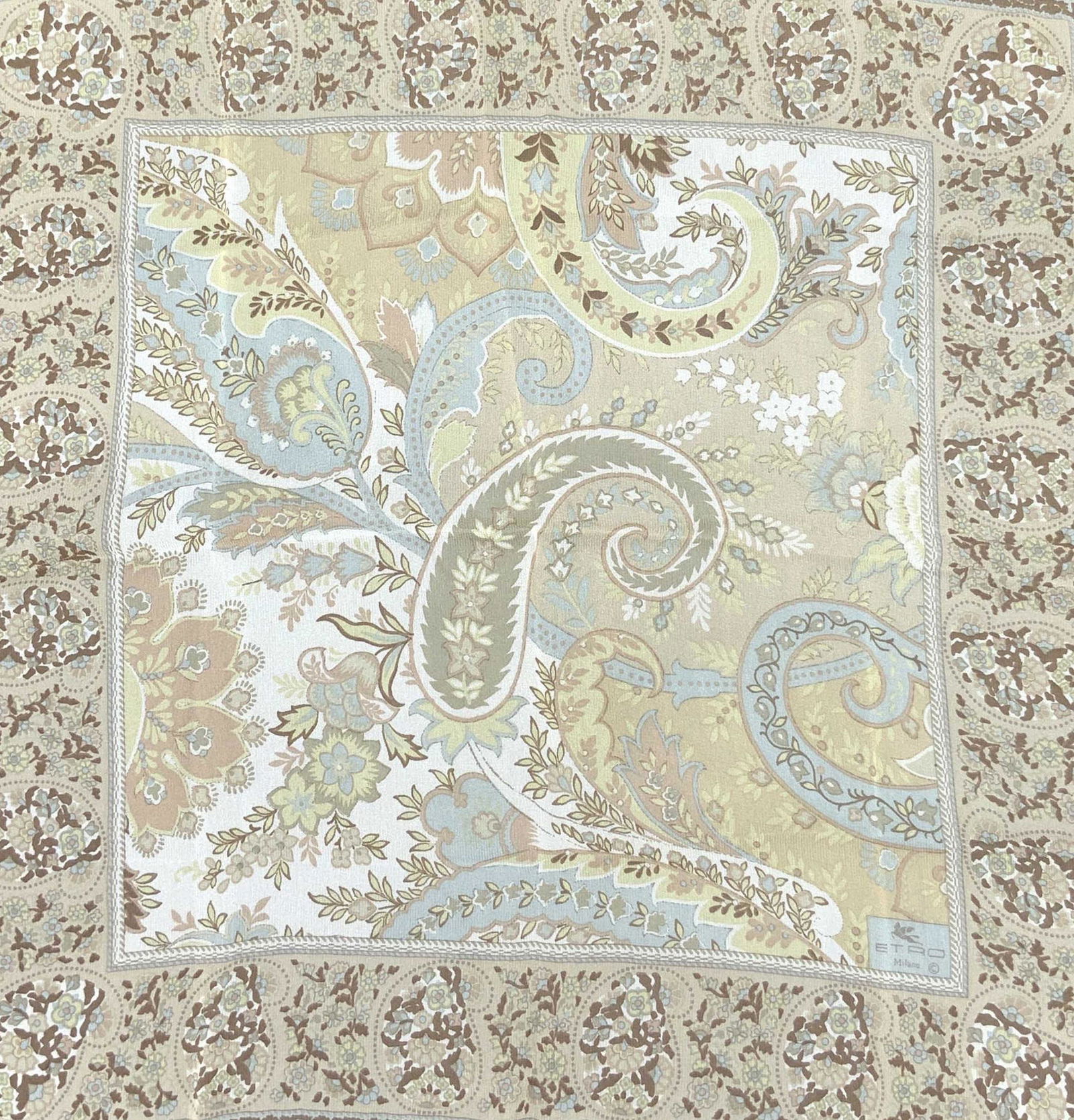 Beige Paisley Ascott: Beige Paisley Ascott, material unknown, rolled edges, measures approx 16 x 16 in., possibly never worn. Beige paisley ascott, ladies wearable accessories, ladies fashion accessories, ladies hair acces