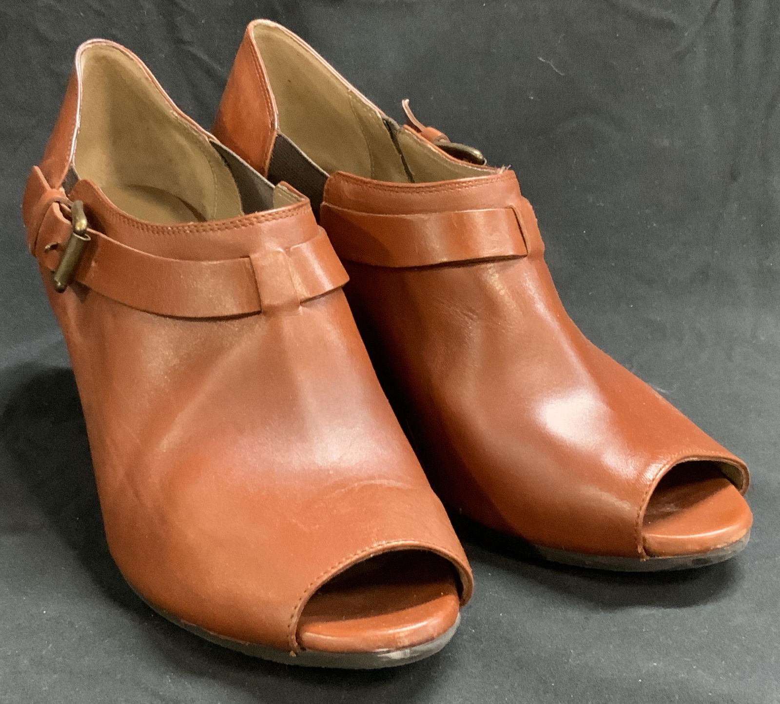ANYI LU Italian Brown Leather Peep Toe Heels (1 of 9)