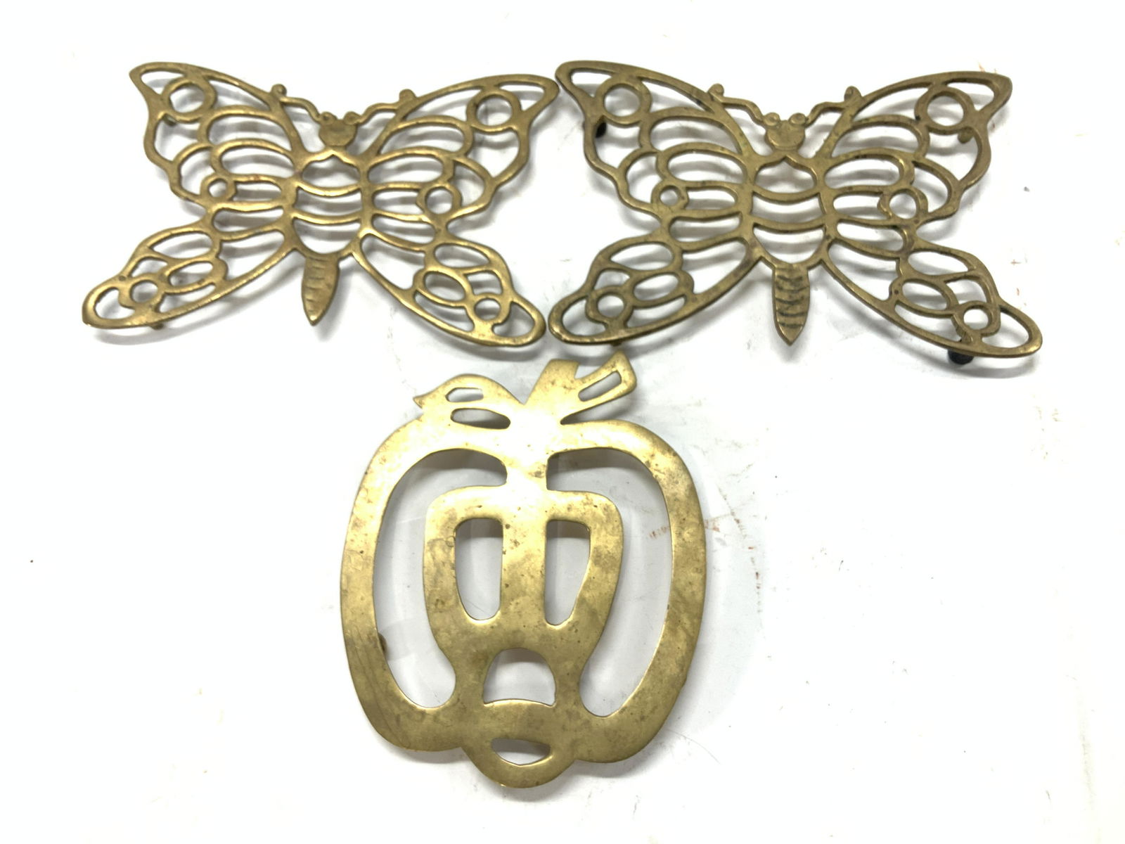 3 Brass Table Trivets (1 of 5)