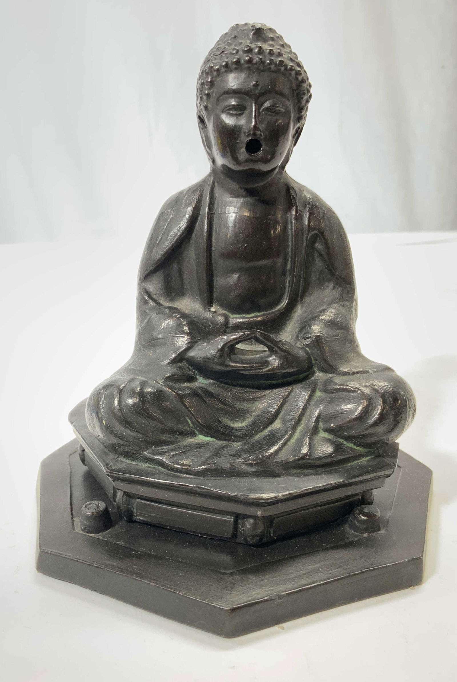 Vntg Bronze Toned Buddha W Base (1 of 9)