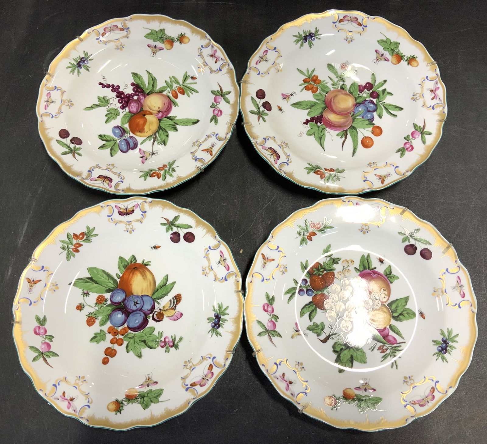 4 VA MOTTAHEDEH Hand Painted Plates, POR (1 of 8)