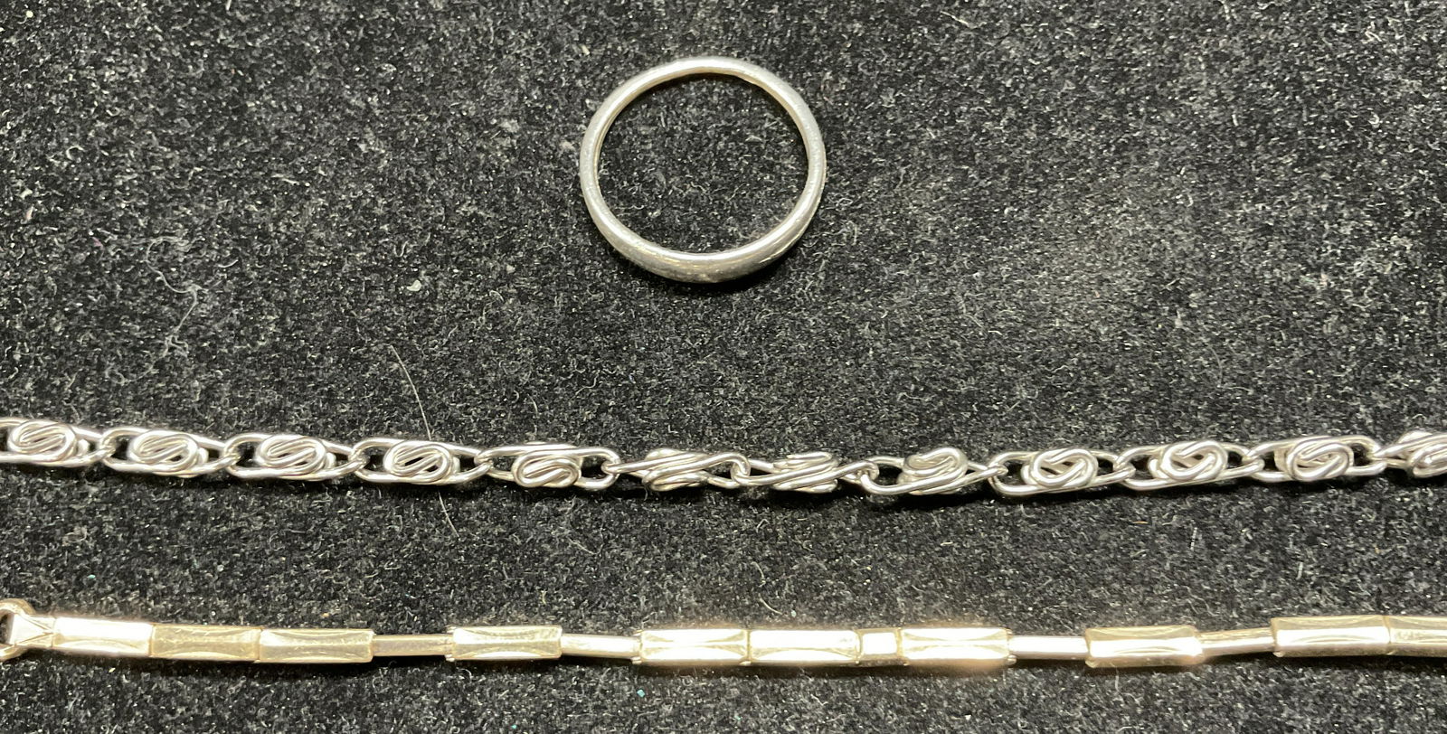 Lot 3 Anklet, Gold Filled Bracelet, and Ring (1 of 6)