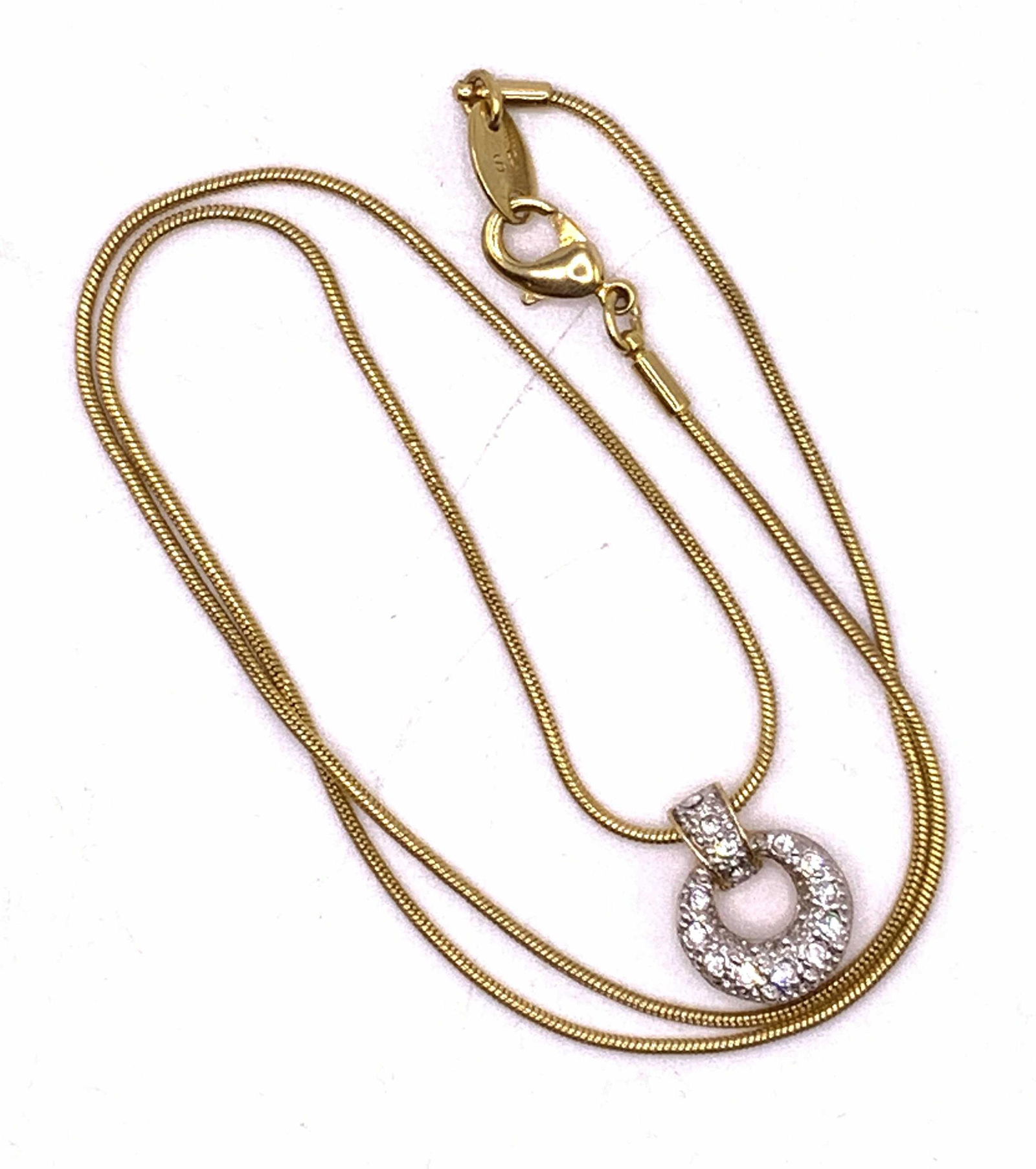 Vintage AVON Open Circle Pendant Necklace (1 of 5)