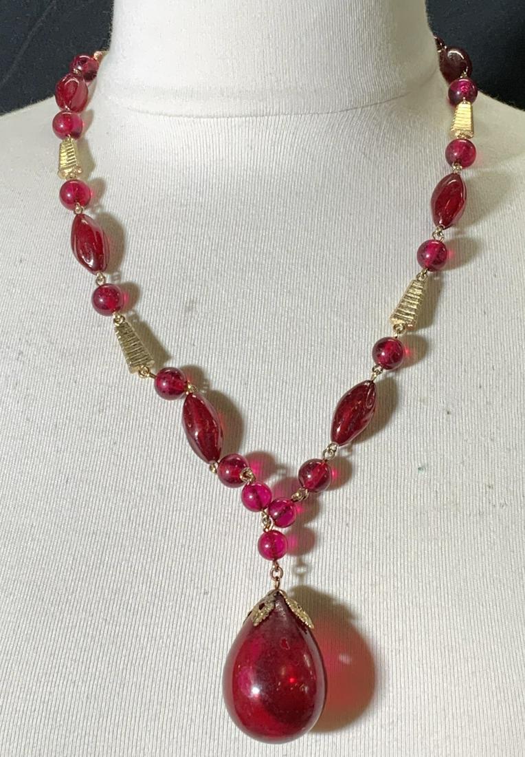 Gold Tone & Magenta Beaded Costume Necklace (1 of 5)