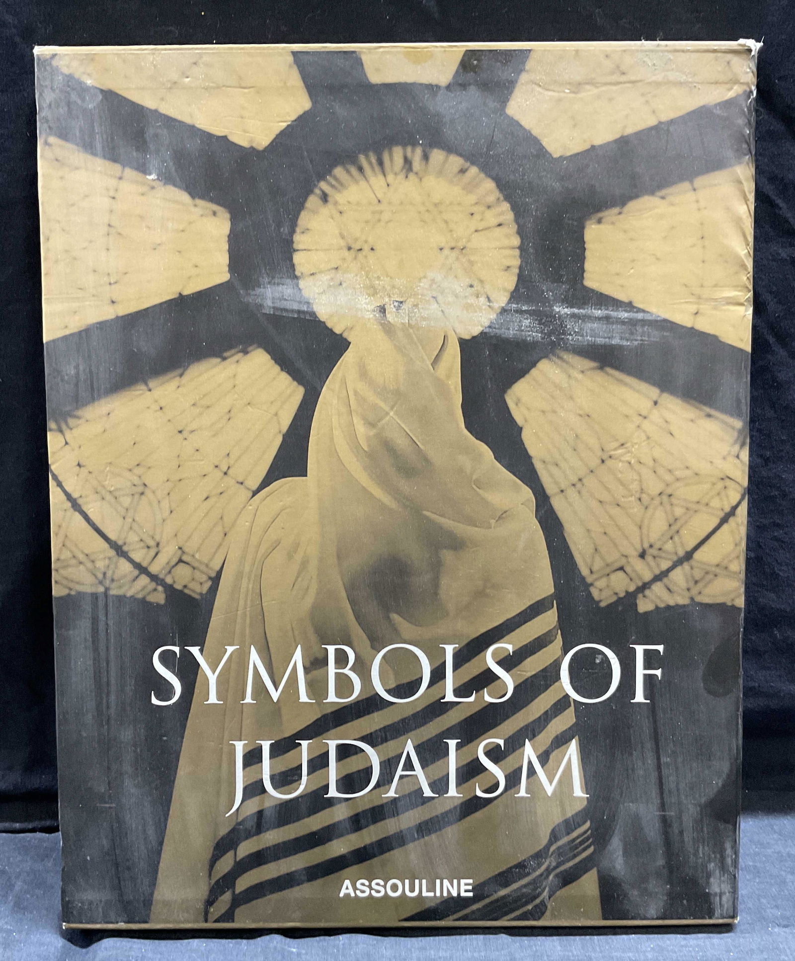ASSOULINE Symbols of Judaism Coffee Table Book (1 of 6)