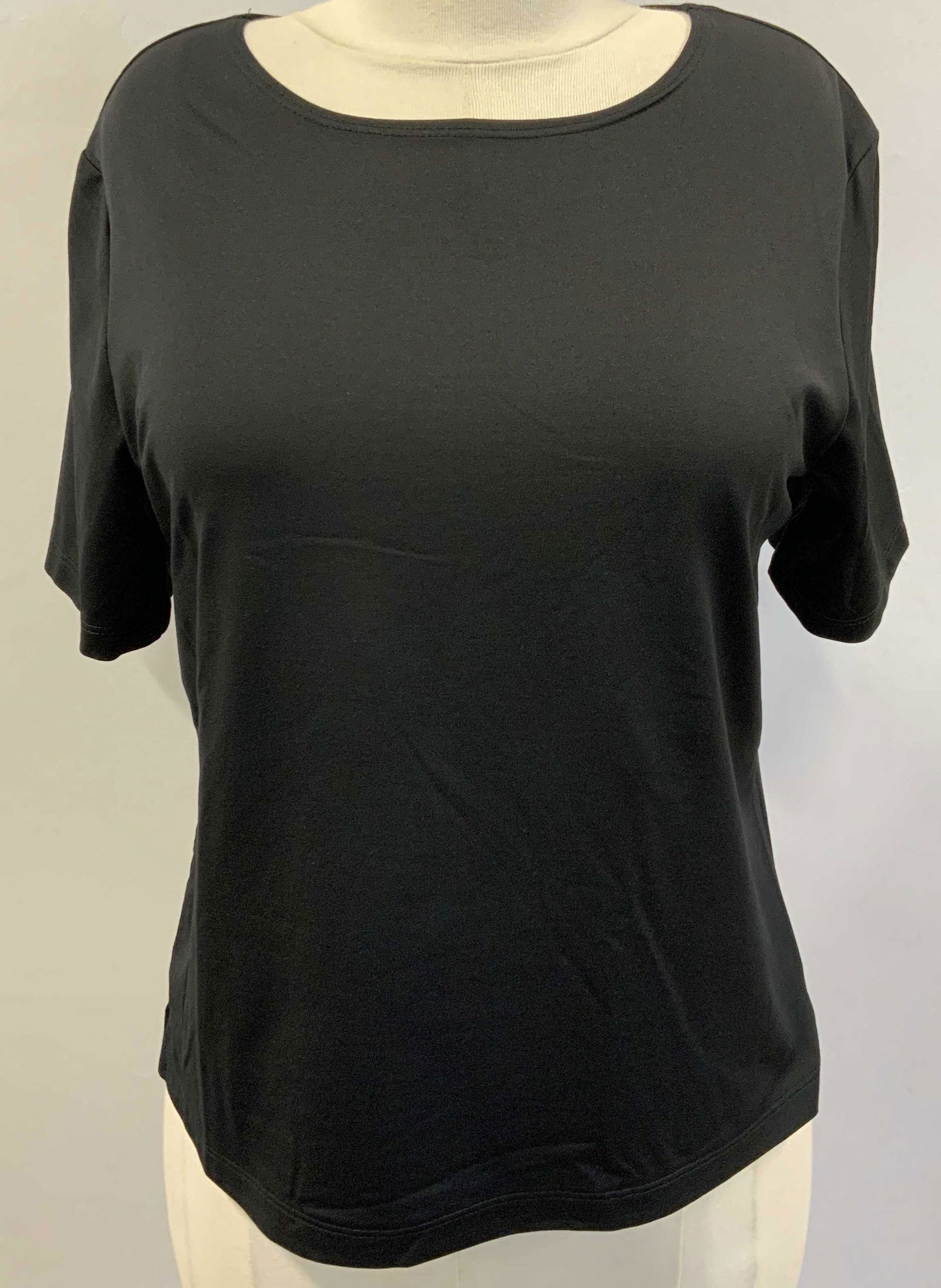 A NUE LIGNE Black Short Sleeve Stretch Top (1 of 4)