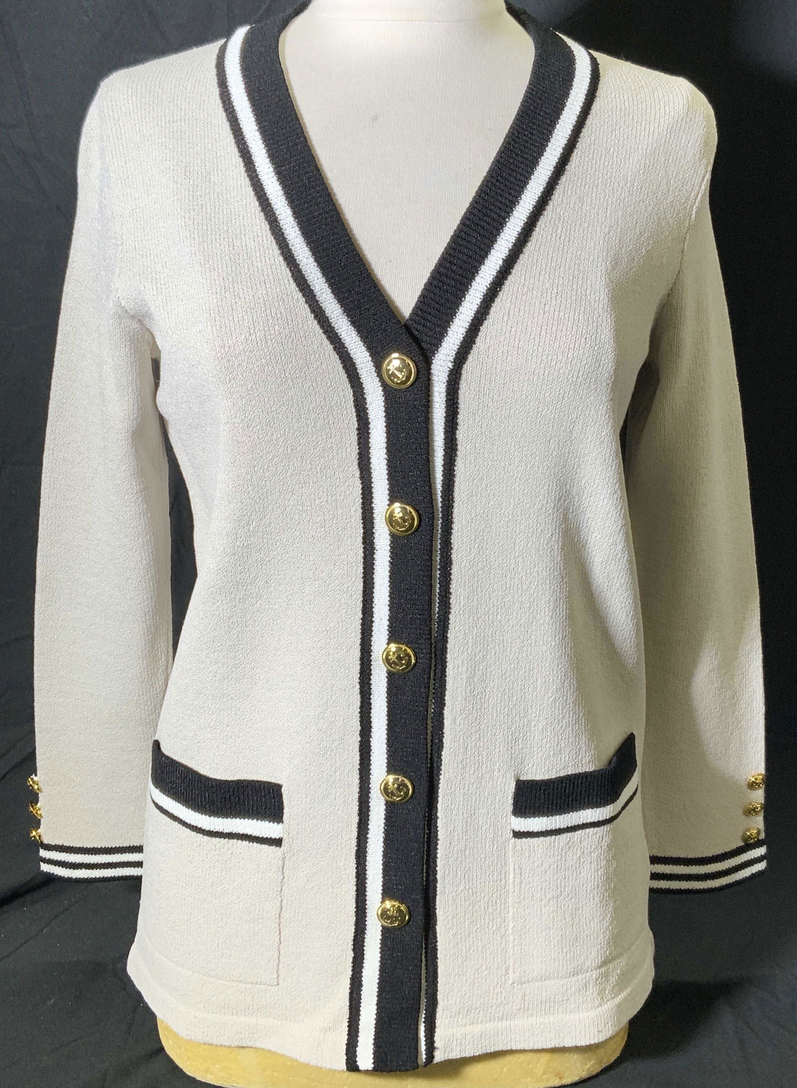 SPORTSWORKS STUDIO Light Grey Button Up Cardigan (1 of 4)