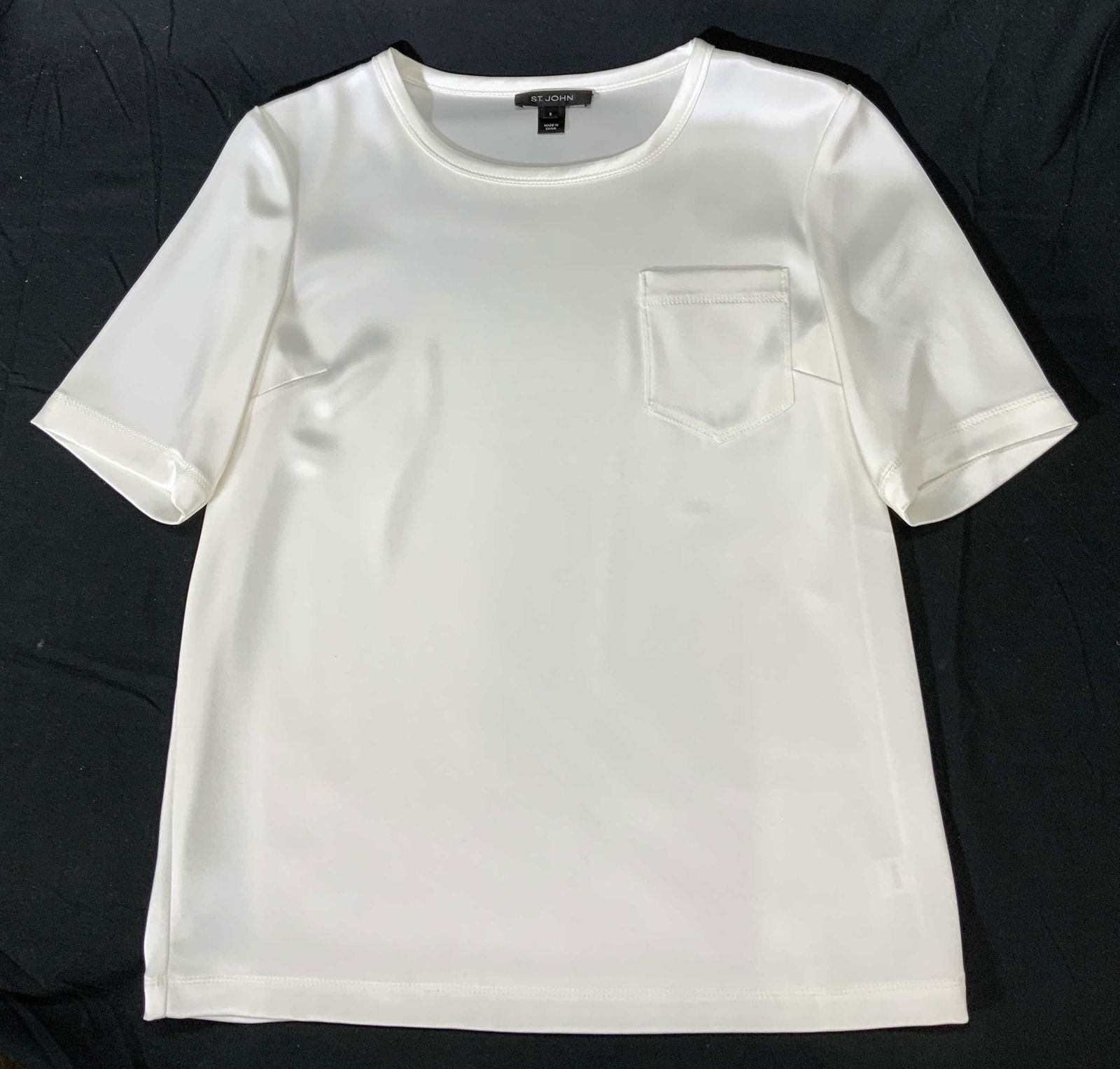 ST JOHN White Scoop Neck Pocket Tee Shirt (1 of 4)