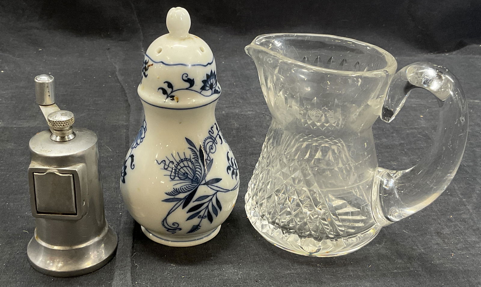 Lot 3 Kitchen Table Accessories (1 of 4)