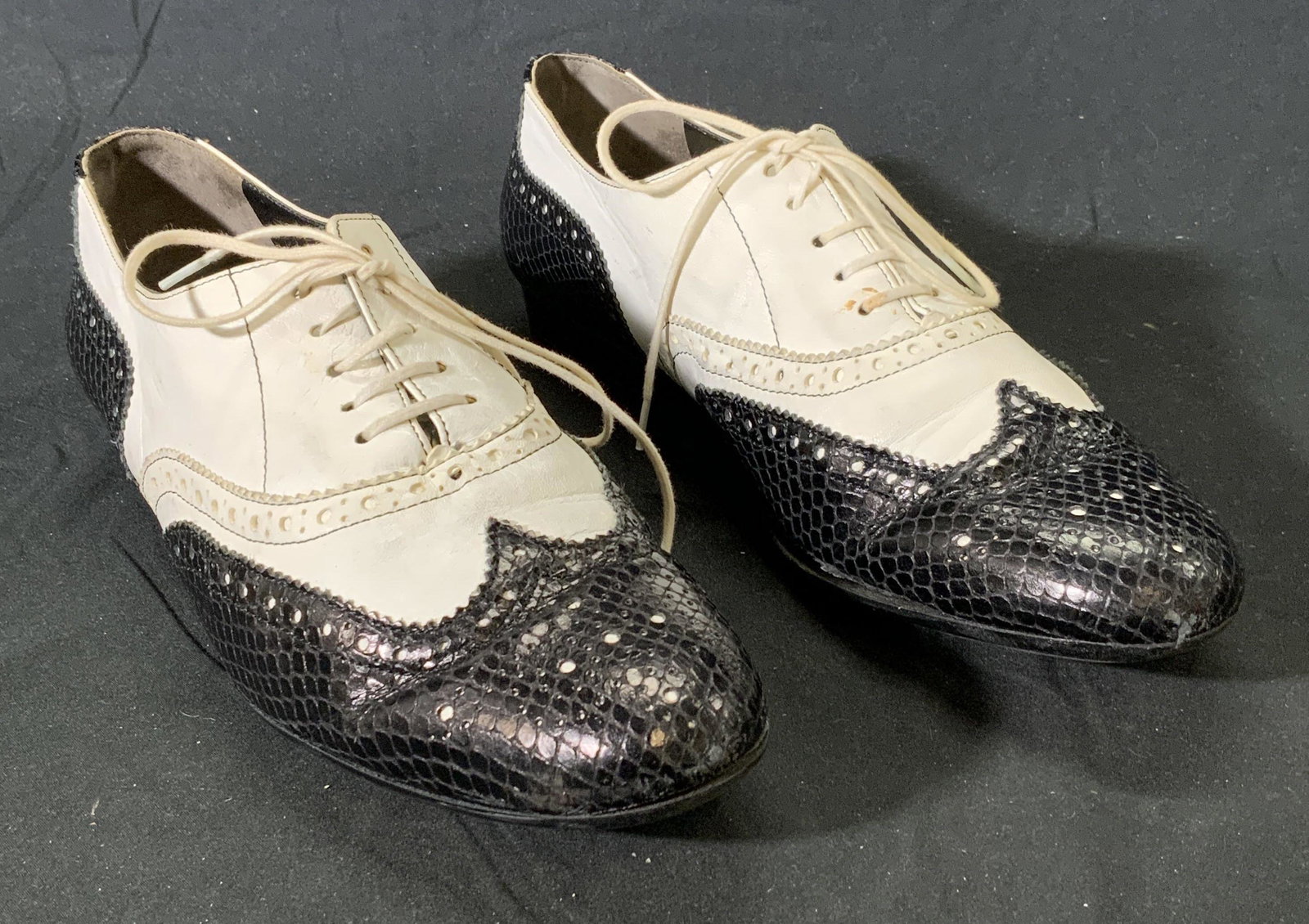 ROBERT CLERGERIE Black & White Leather Oxfords (1 of 5)