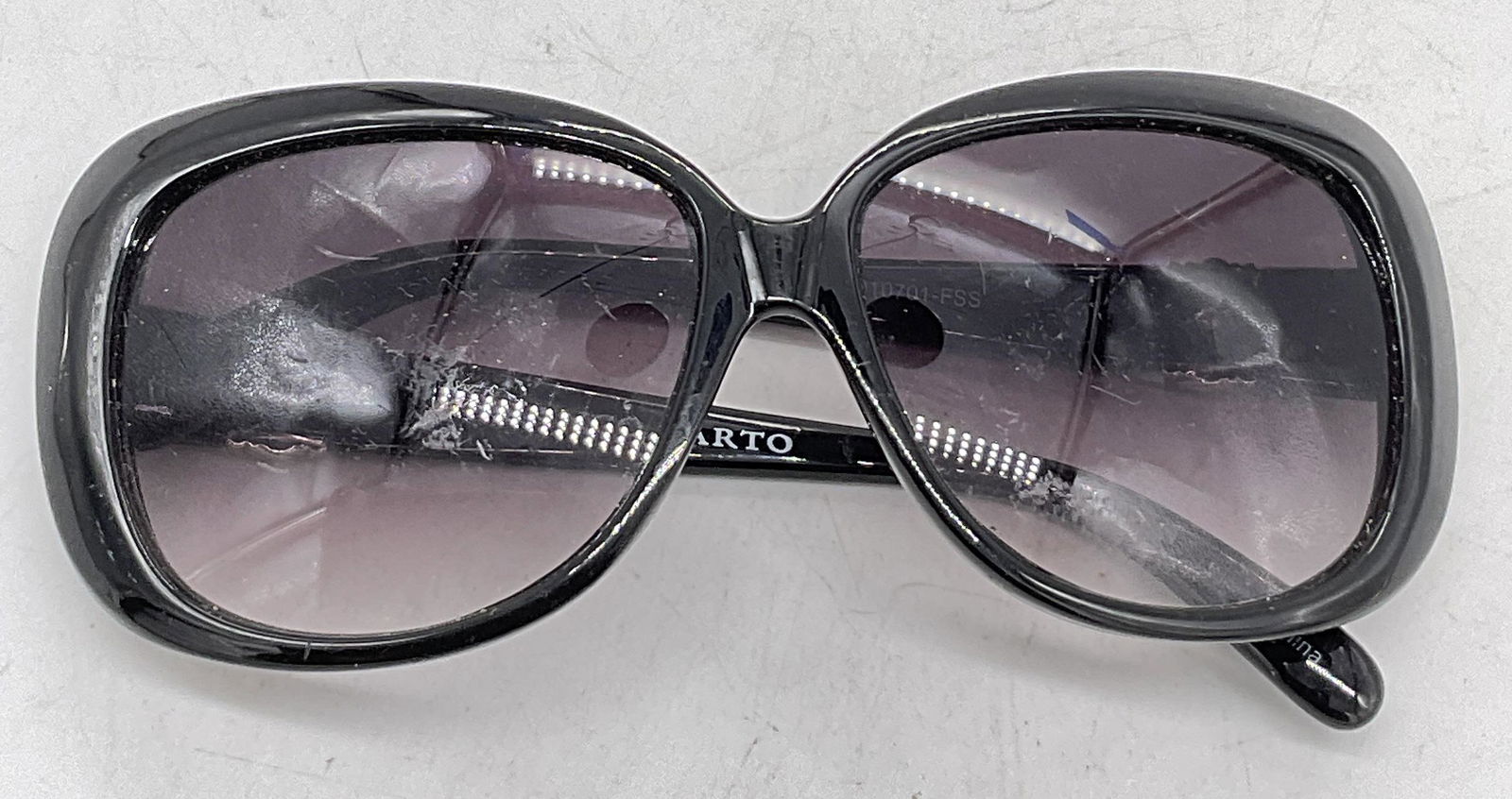 Franco Sarto Large Lens Sunglasses: Franco Sarto Sunglasses. Up cycle to prescription pair of sunglasses or glasses. Surface wear to pieces consistent with age and use. Measures lens 2 inches and ear piece approx 5inches. sunglasses, ey