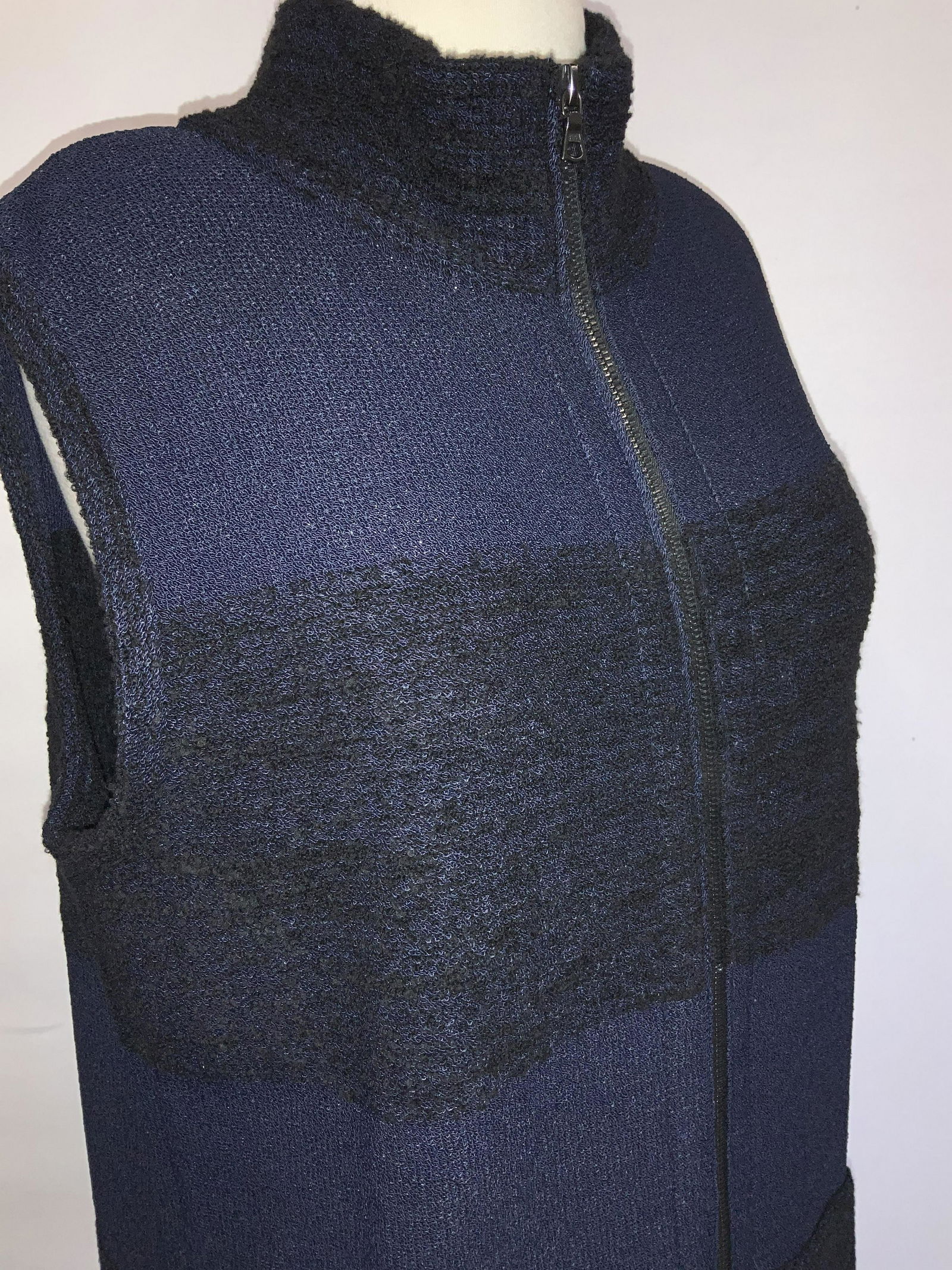 Barbara Wells Studio Casual Knit Vest (1 of 5)