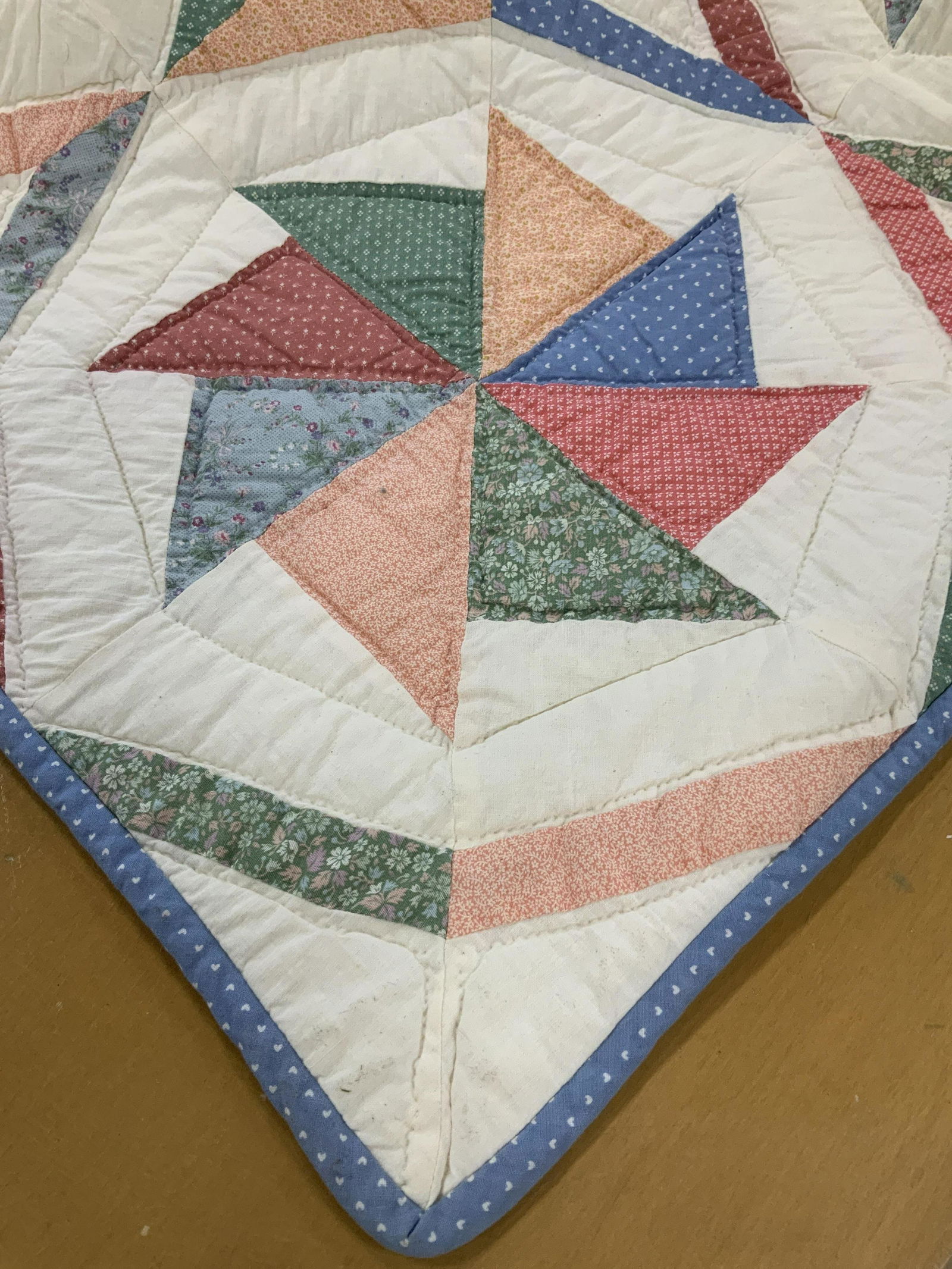 Vintage Hand Sewn Pinwheel Quilt (1 of 9)