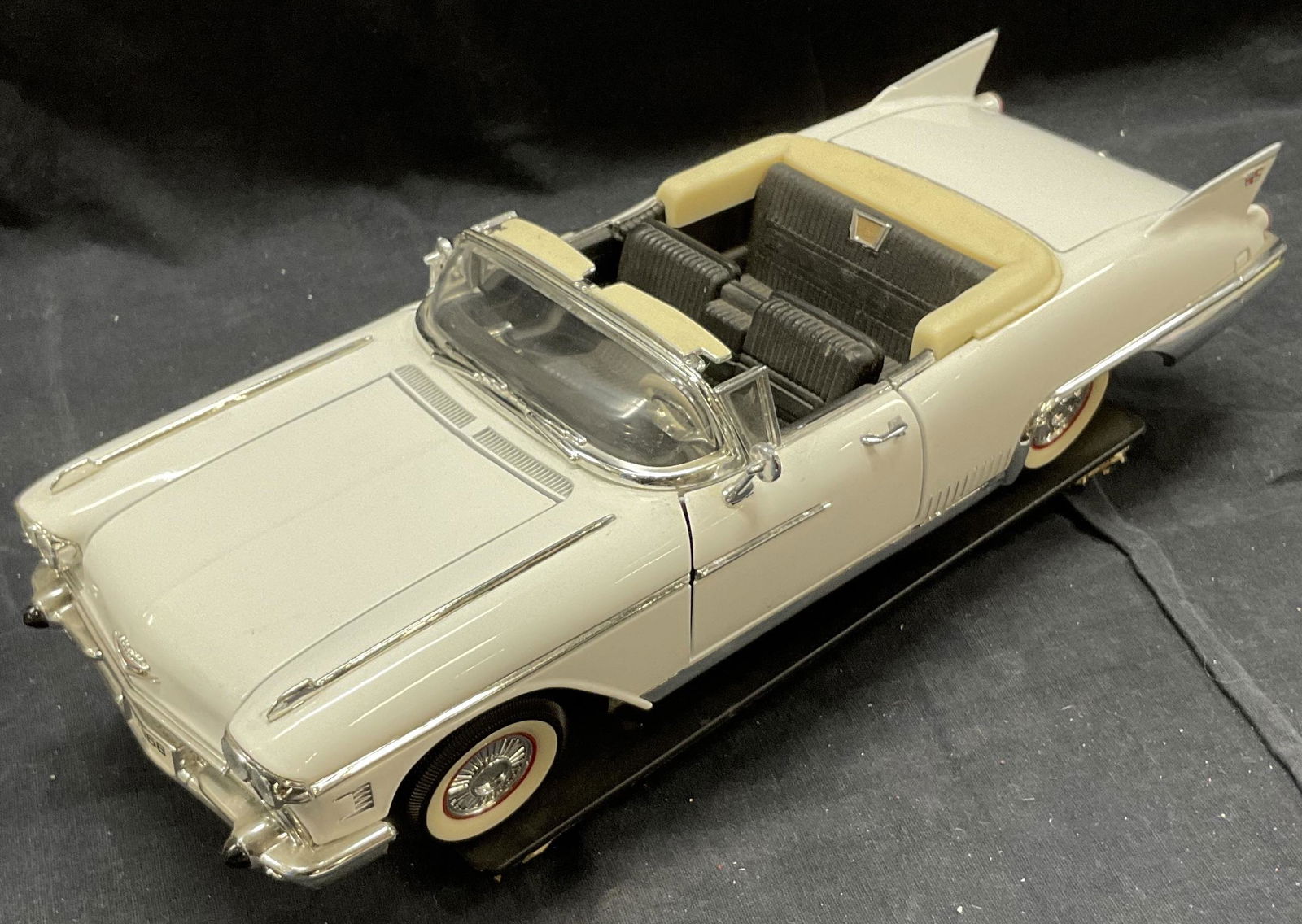 1958 Eldorado Cadillac Car Model (1 of 9)