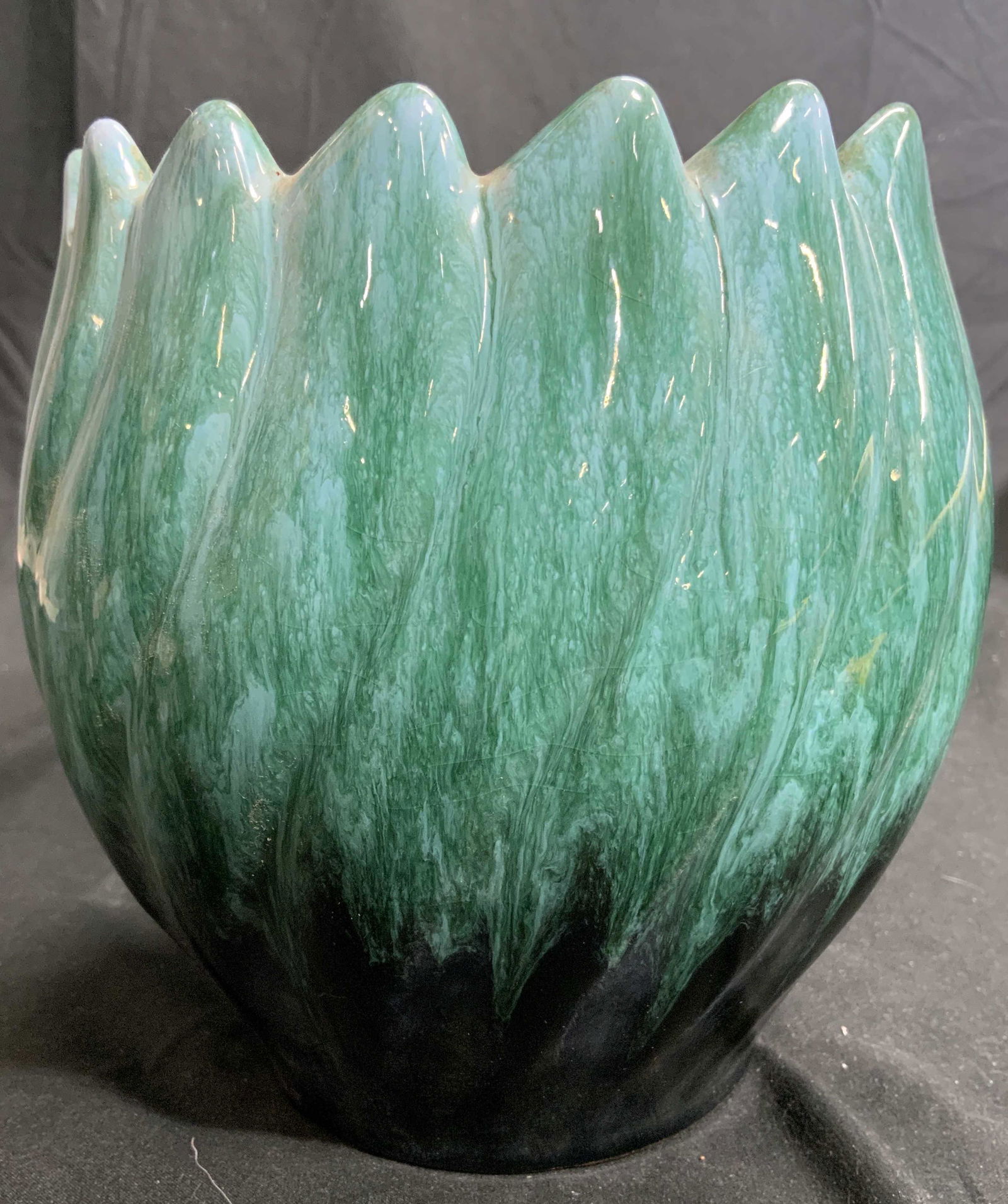 3MP CANADA Green Ceramic Vessel (1 of 6)
