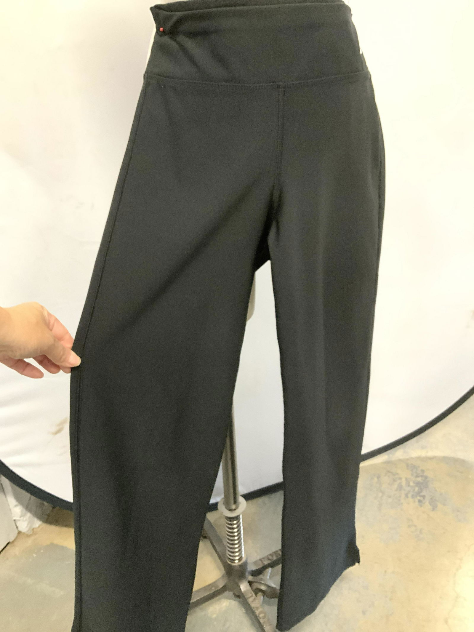 NIKE BLACK FIT DRY YOGA PANTS (1 of 4)