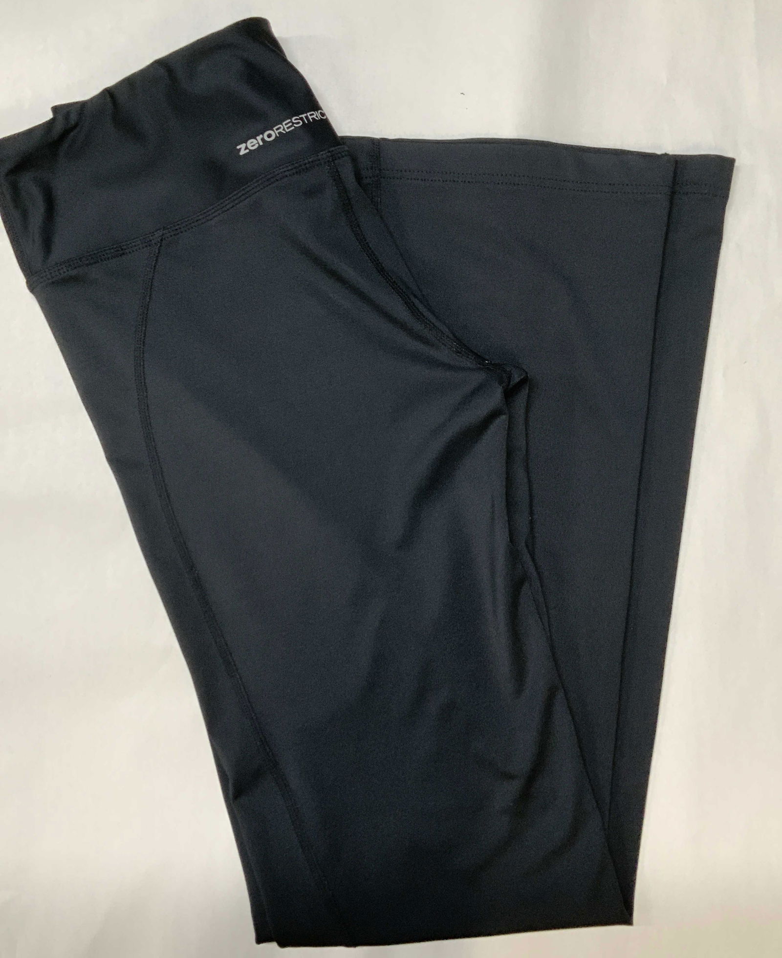 ZERO RESTRICTION Flare Yoga Pants (1 of 4)