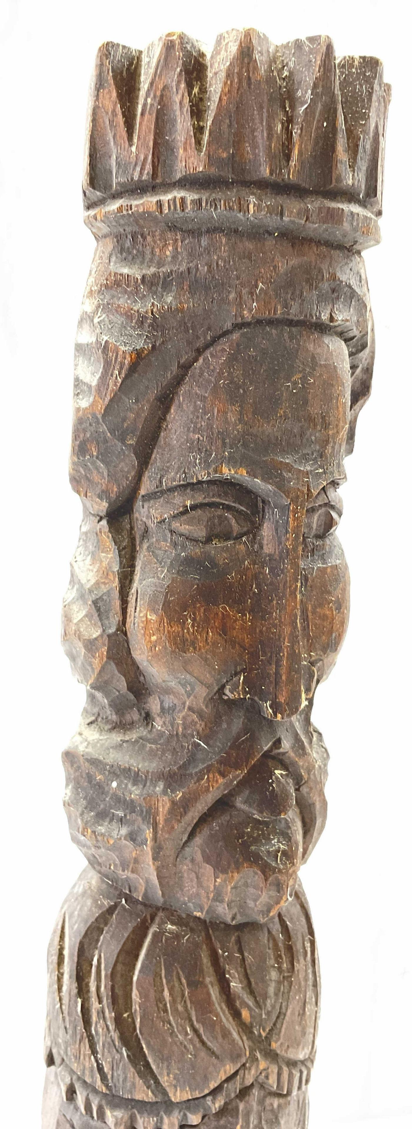 Vintage Carved Wall Totem Of King Figure: Vintage Wall Totem Of King Figure, possibly antique. Carved Wood figural. Measures approx 17.5 x 3 inches. Surface wear consistent with age and use. Wood carved figural, king figural, carved king, kin
