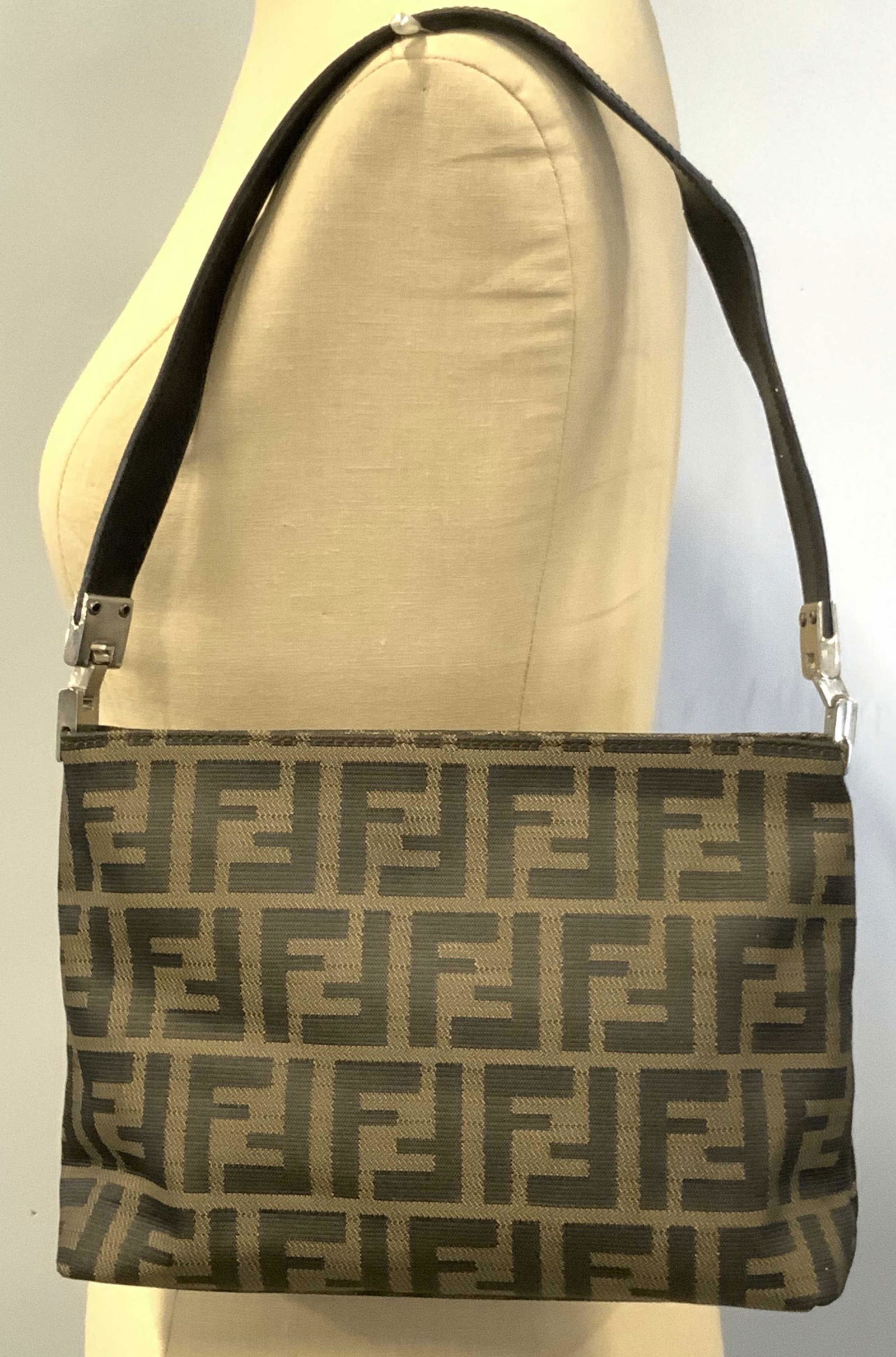 FENDI Inverted Zucca Retro Handbag, Italy (1 of 5)
