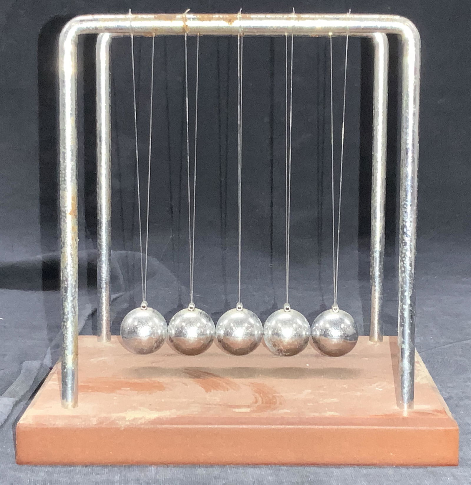 Vintage Newtons Cradle Desktop Accessory (1 of 6)