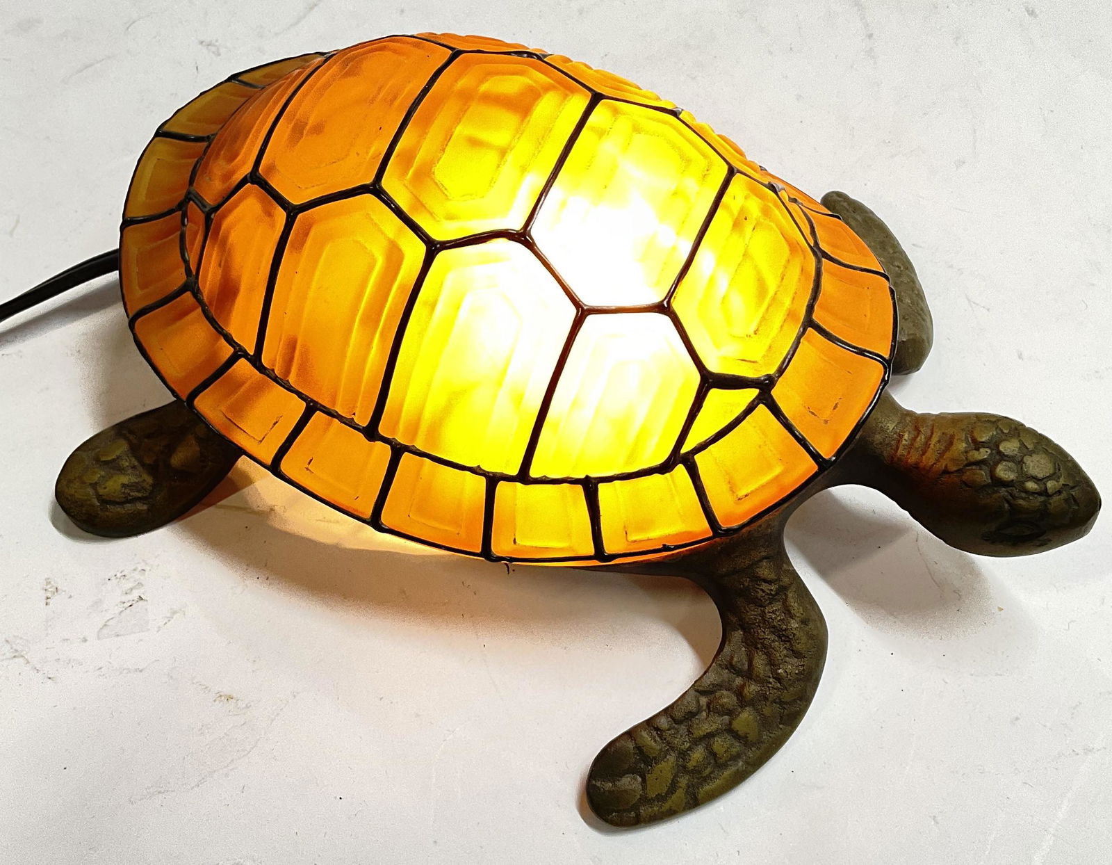Glass Turtle Table Lamp (1 of 4)