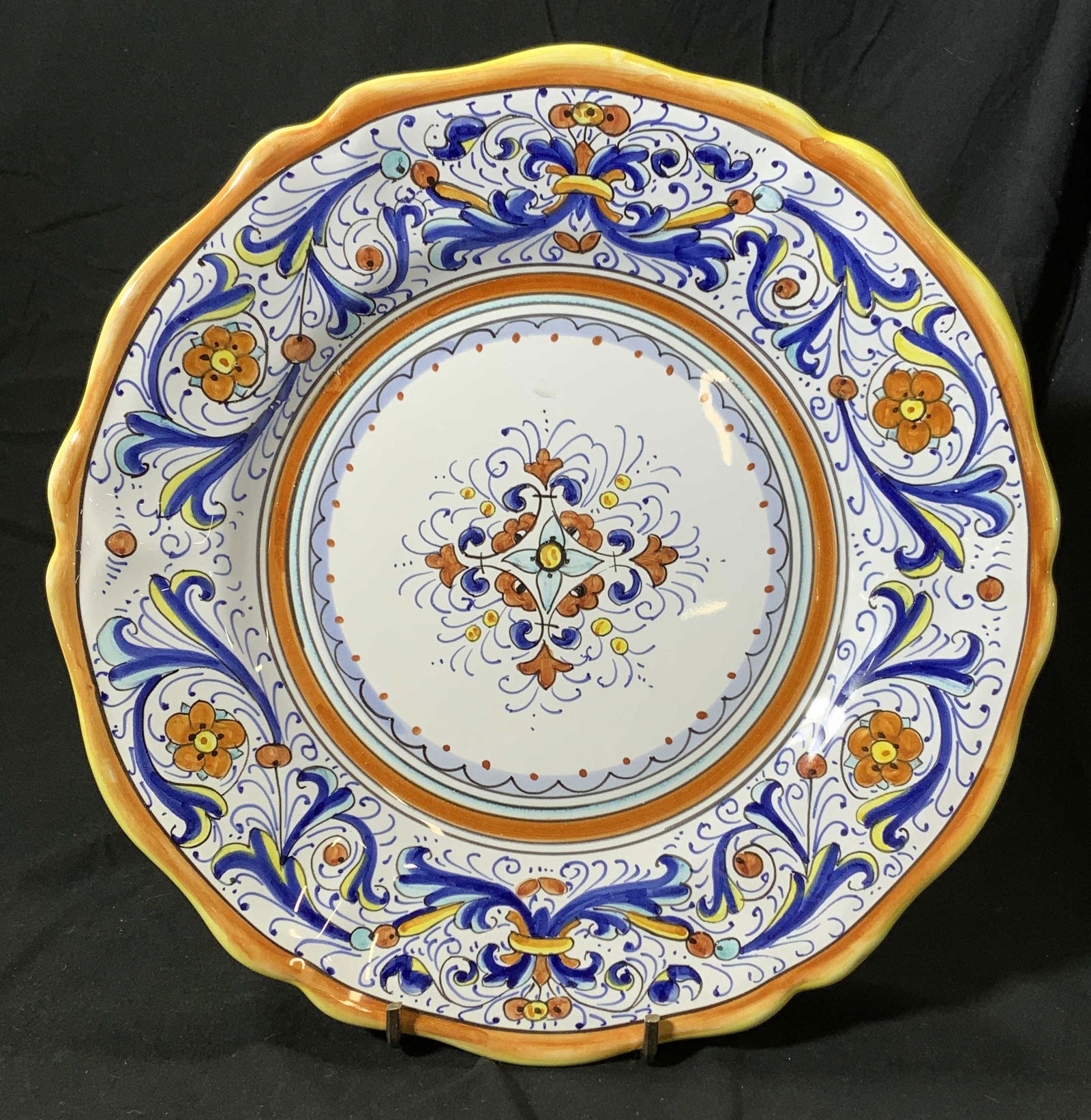 DERUTA CERAMICS Hand Painted Floral Serving Dish (1 of 4)