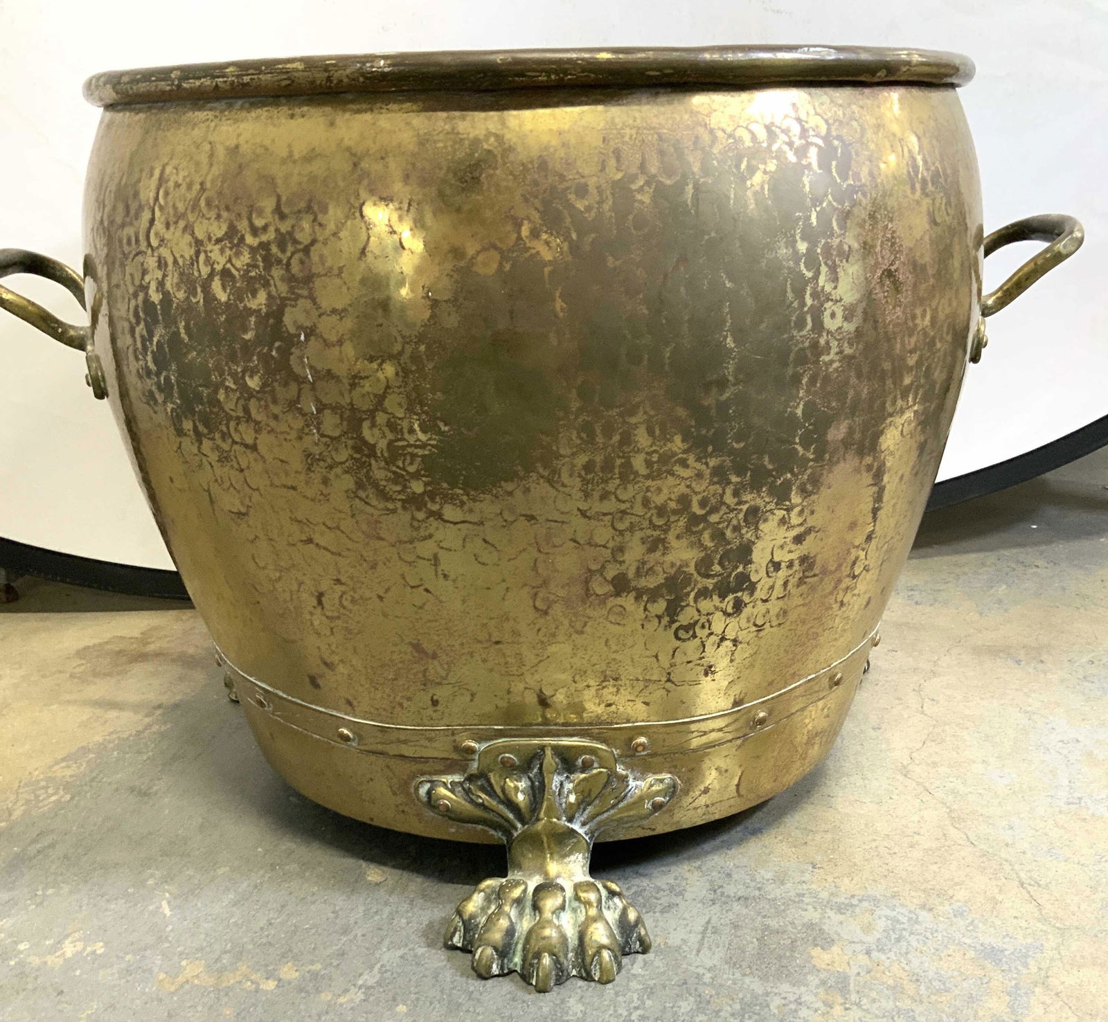 Hammered Claw Foot Brass Firewood Vessel, England (1 of 8)