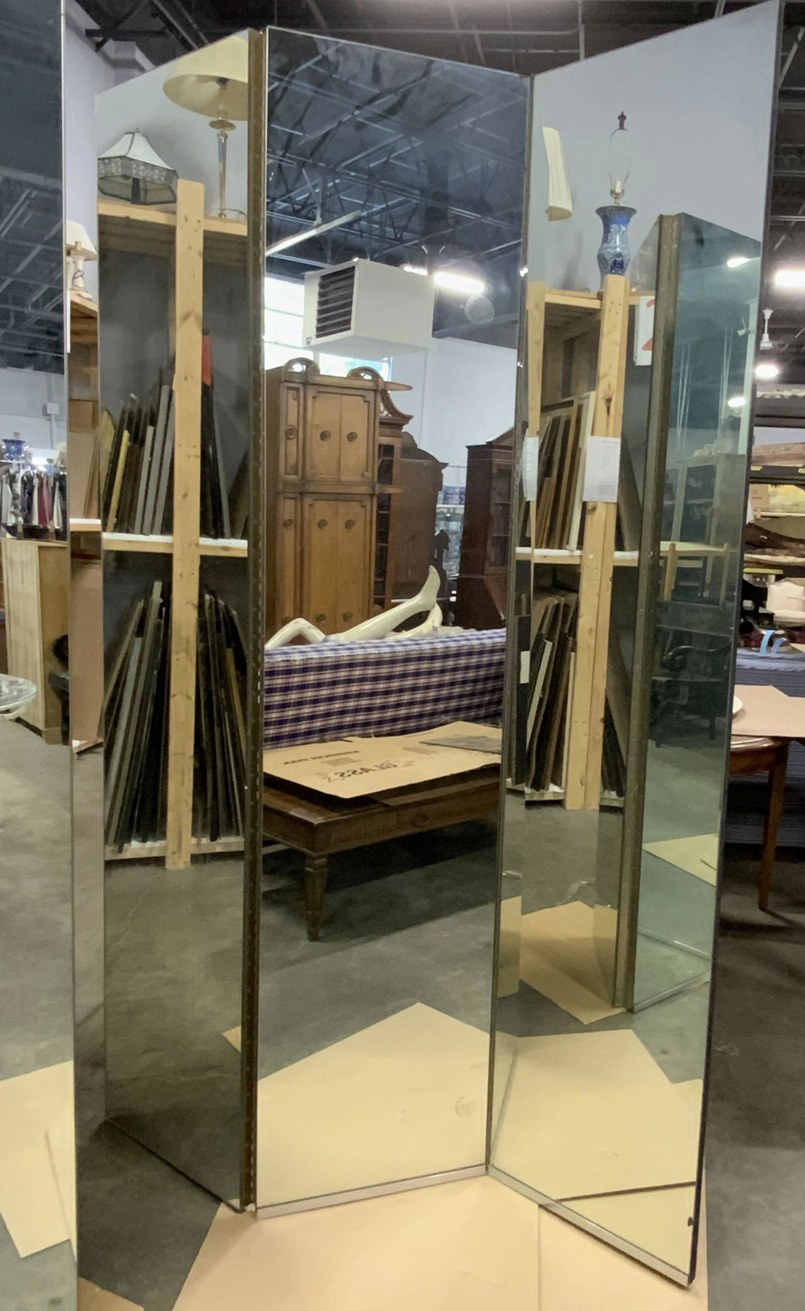 Standing Tri Fold Mirrored Room Divider (1 of 10)