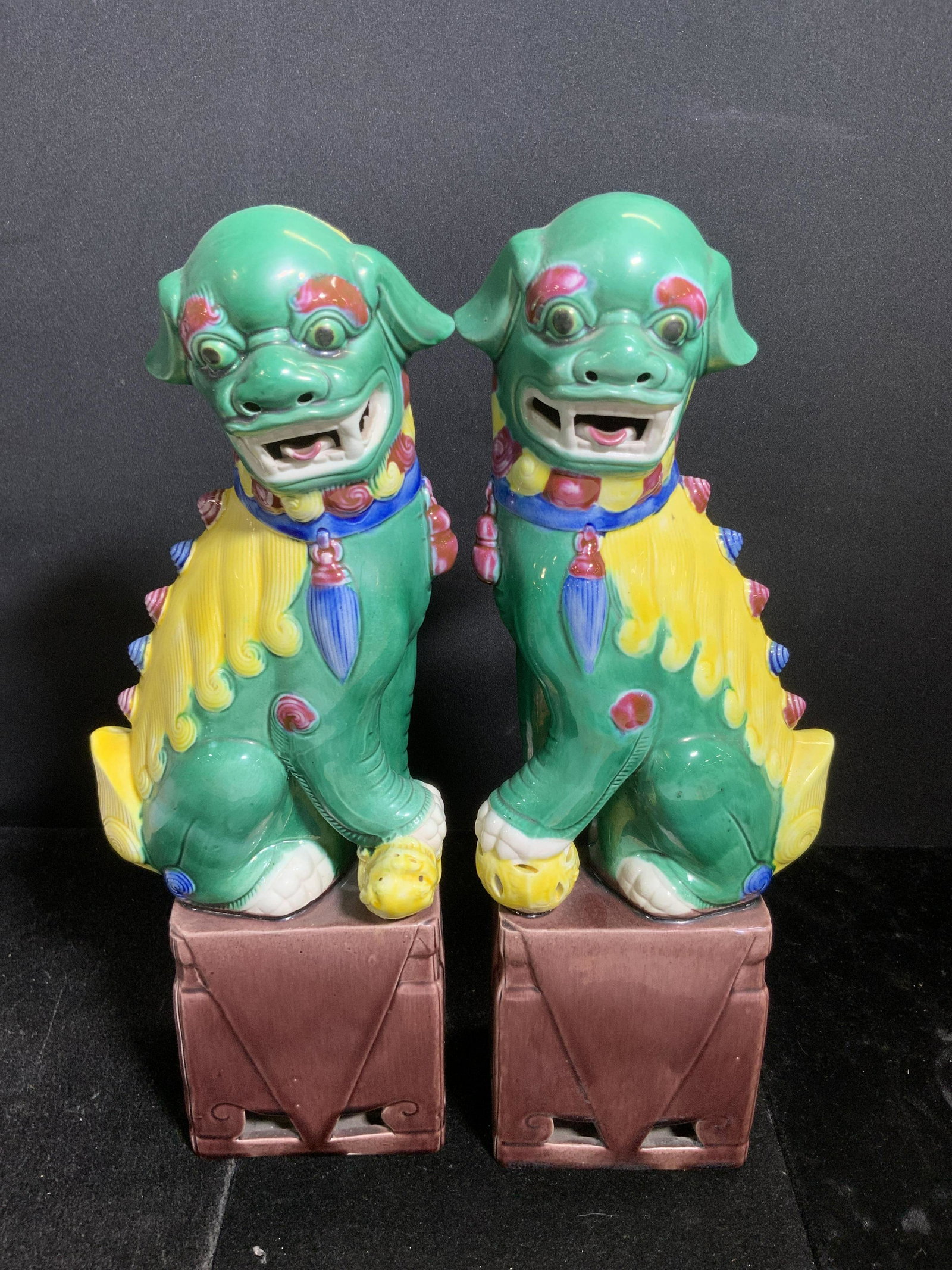 Pr Vntg Hand Painted Asian Ceramic Fu Dog Figurals (1 of 15)