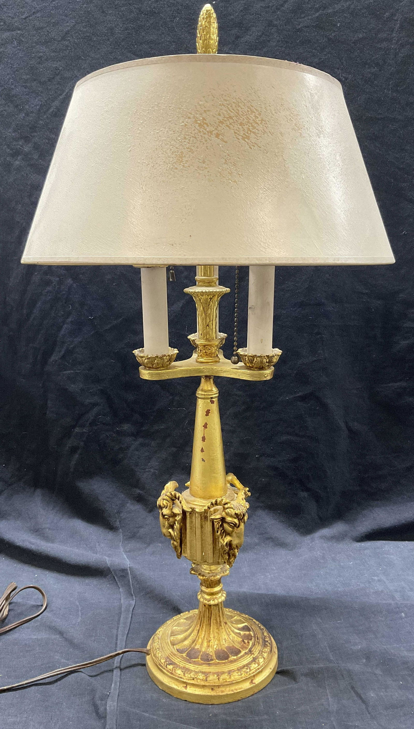 Vintage Brass Gilt 2 Light Faux Tole Table Lamp (1 of 11)