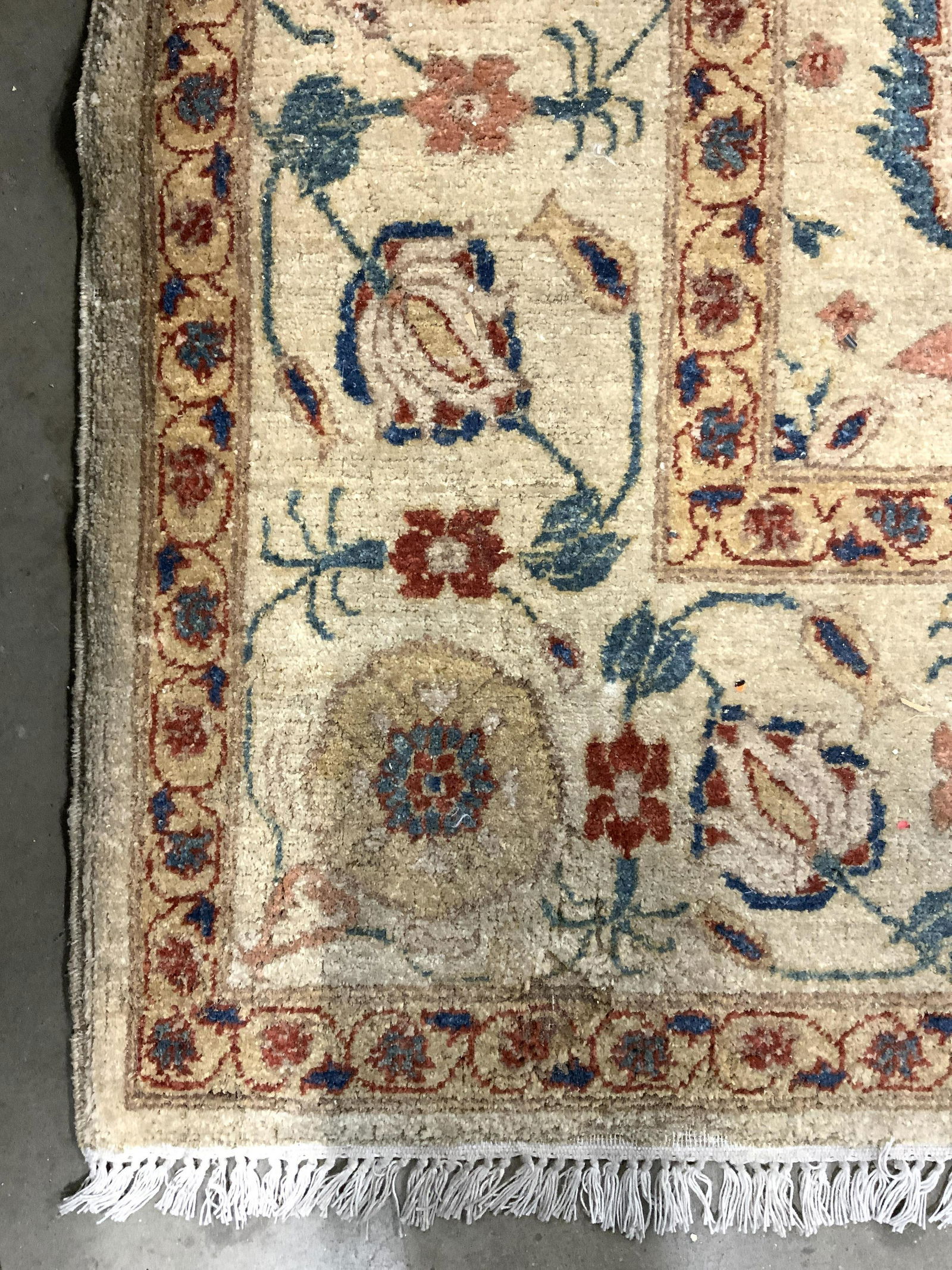 Vntg Handmade Fringed Wool Area Rug (1 of 10)