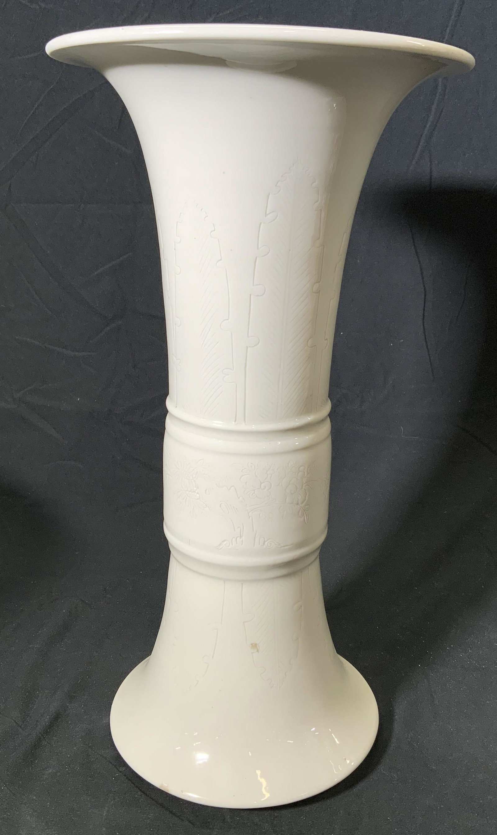Vintage Ceramic Centerpiece Floral Vase XL 16.5inH (1 of 5)