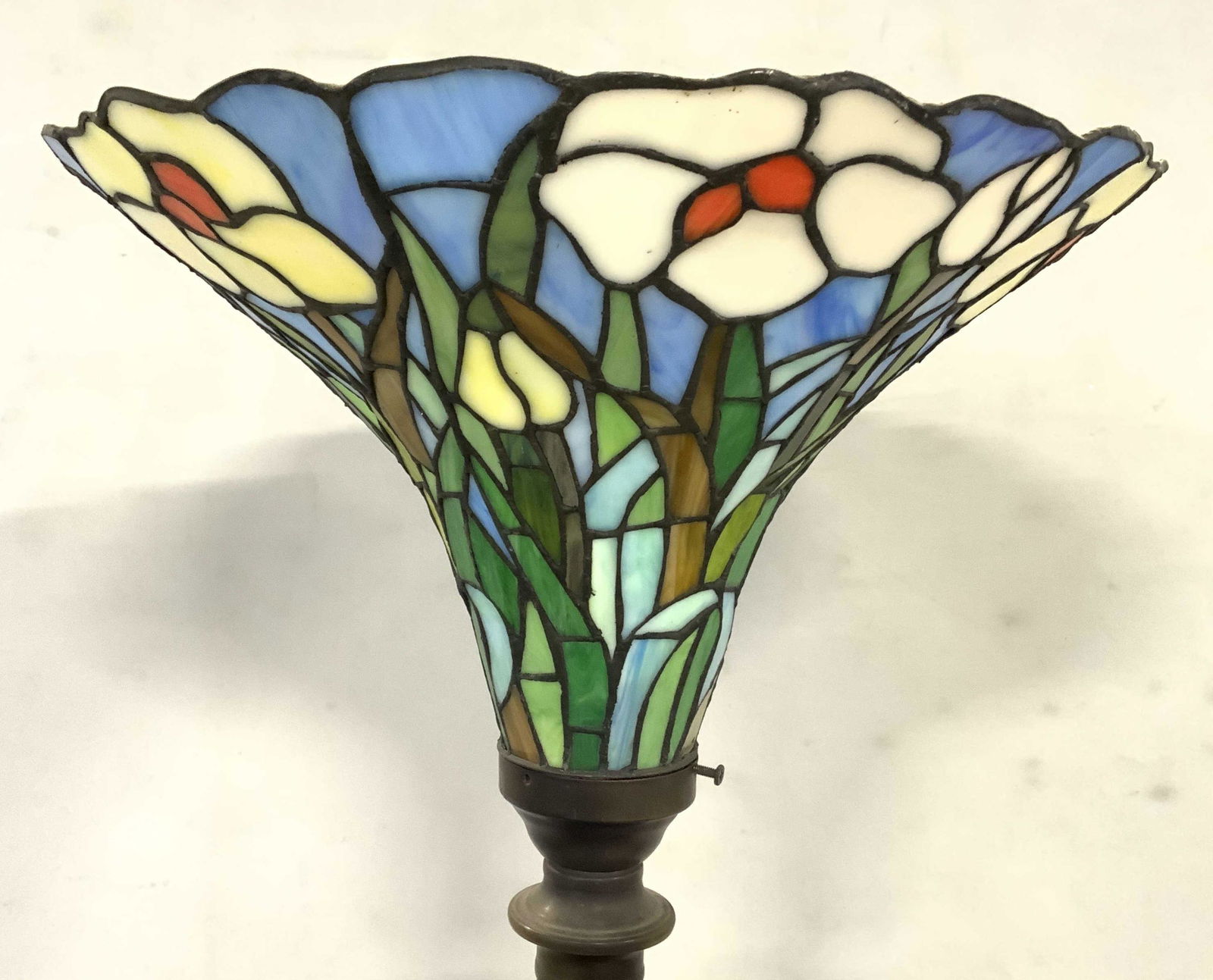 Stained Glass Shade Tiffany Style Floor Lamp (1 of 10)