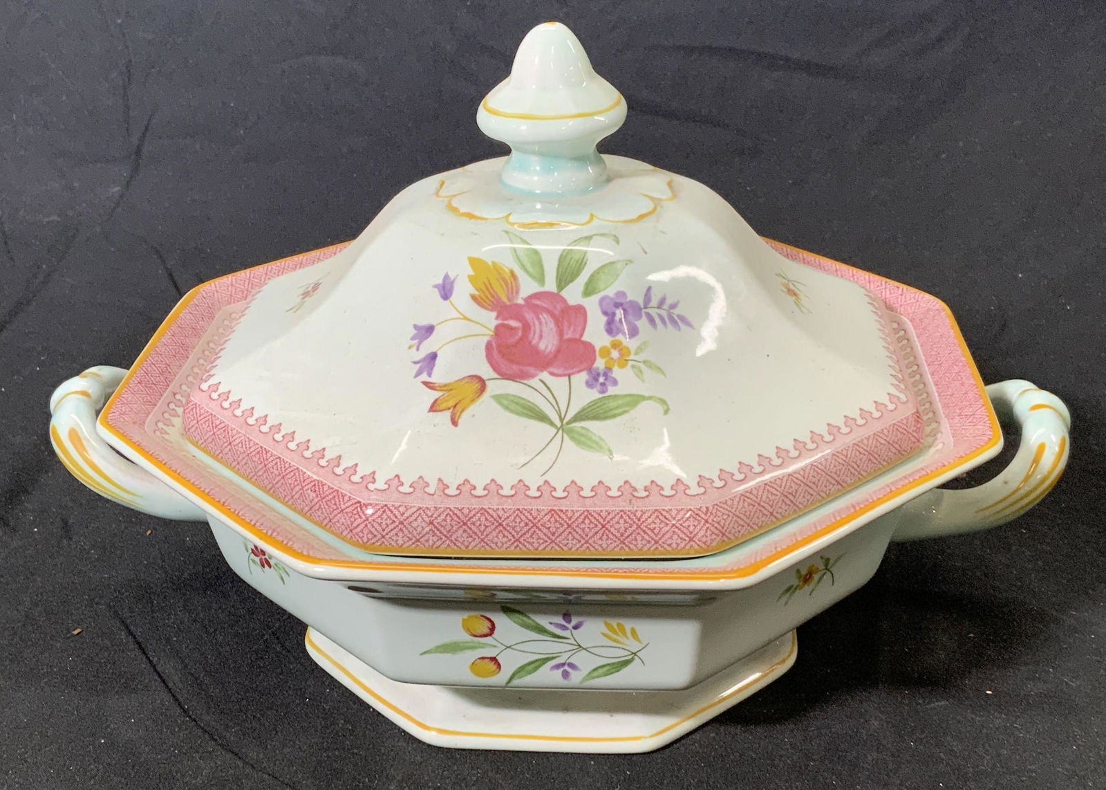 ADAMS Calyx Ware Lowestoft Floral Tureen, England (1 of 5)