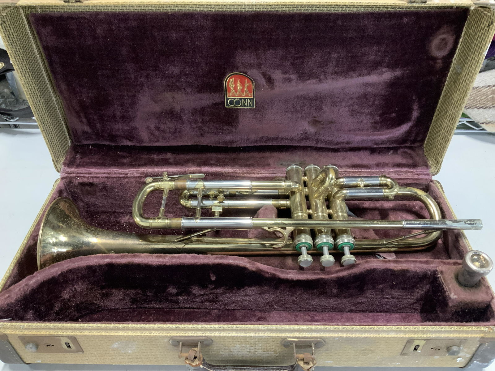 COUESNON PARIS BRASS TRUMPET & Case, France (1 of 9)