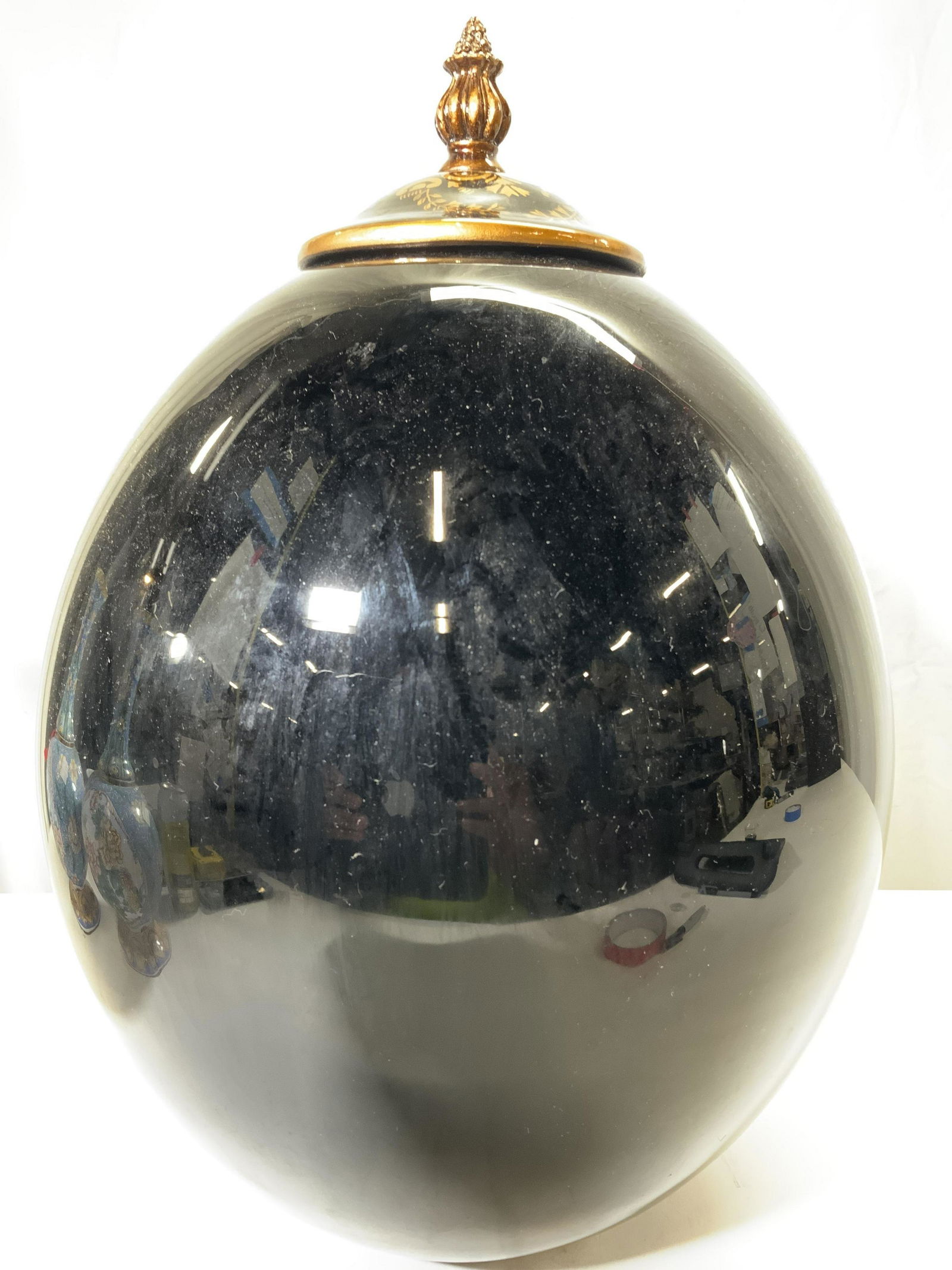 Glass Egg Shaped Lidded Vase (1 of 8)