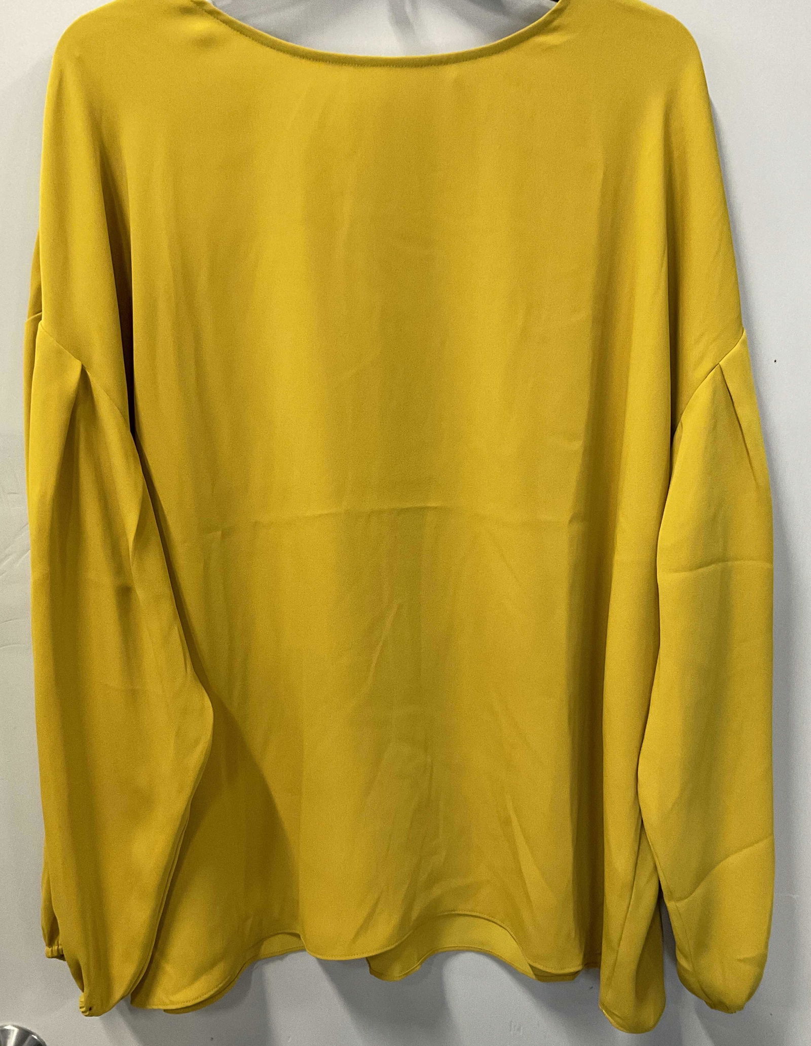 Martha Stewart Yellow Blouse W Keyhole Detail (1 of 7)