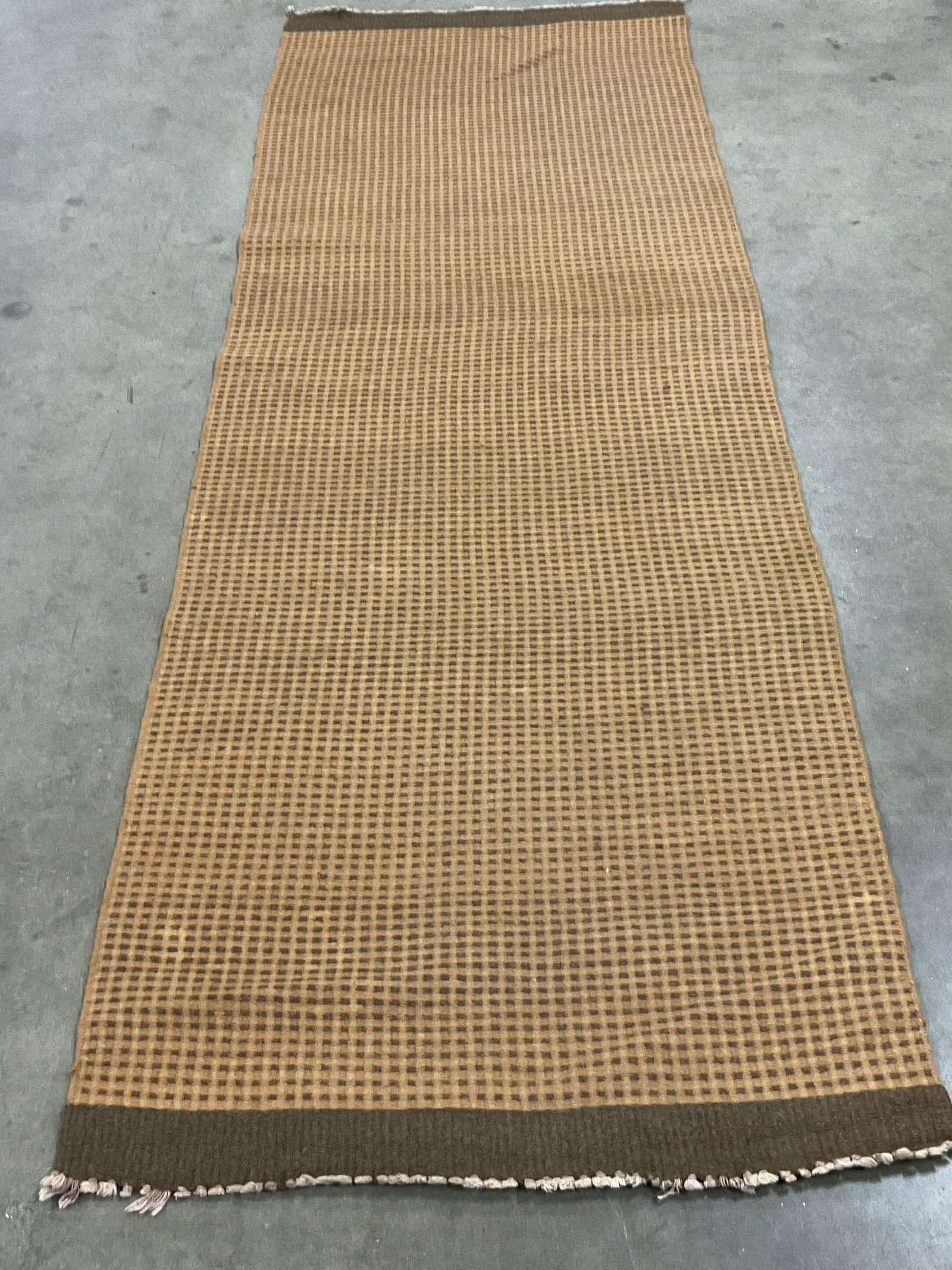 Martha Stewartâ€™s Hand Woven Wool Rug (1 of 12)