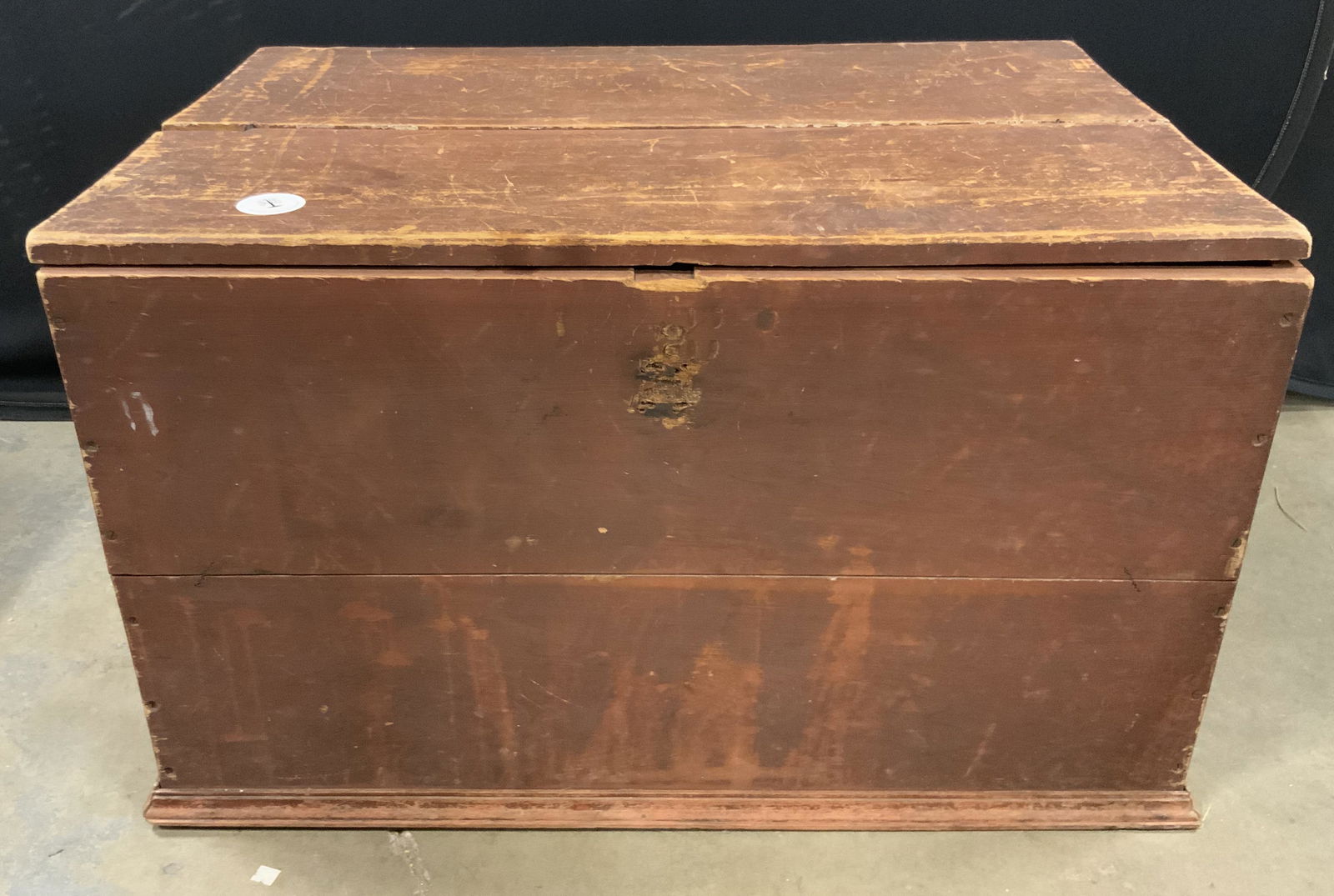Martha Stewartâ€™s Antique Hand Painted Wooden Trunk (1 of 19)
