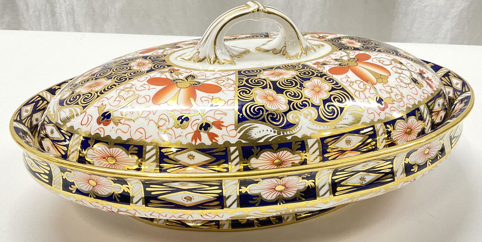 Royal Crown Derby Serving Dish W Lid, ENGLAND (1 of 6)