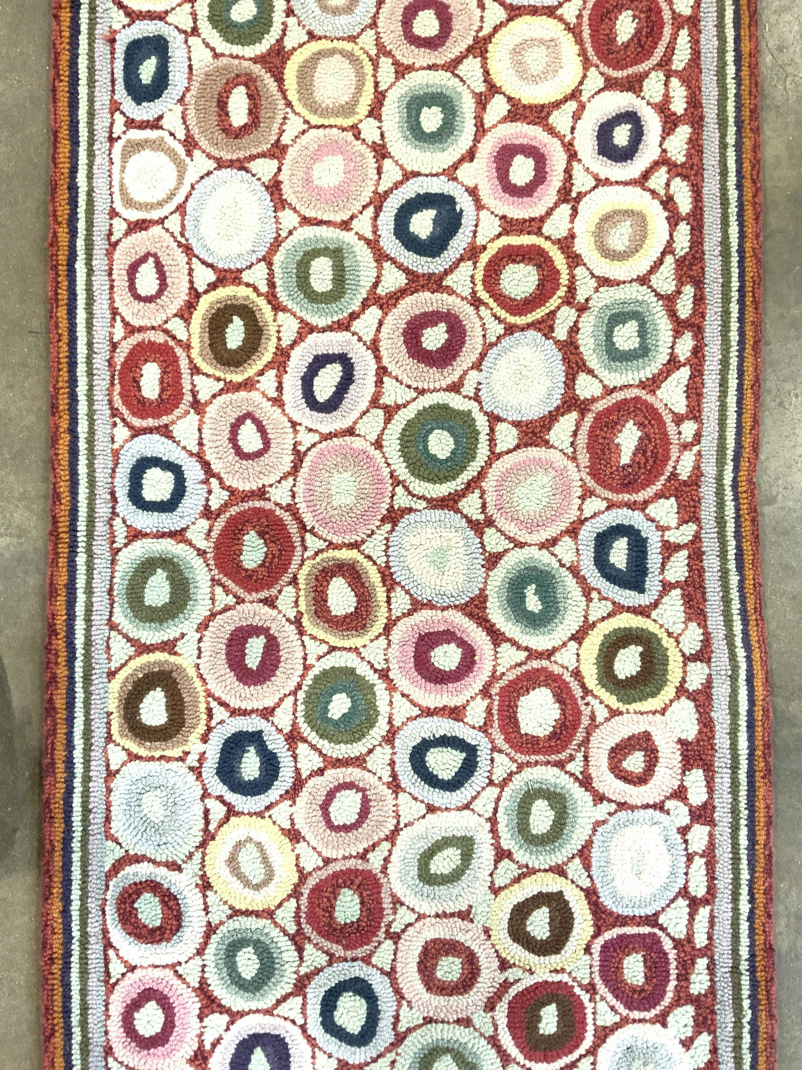 LL BEAN HOME Needlepoint Style Runner (1 of 7)