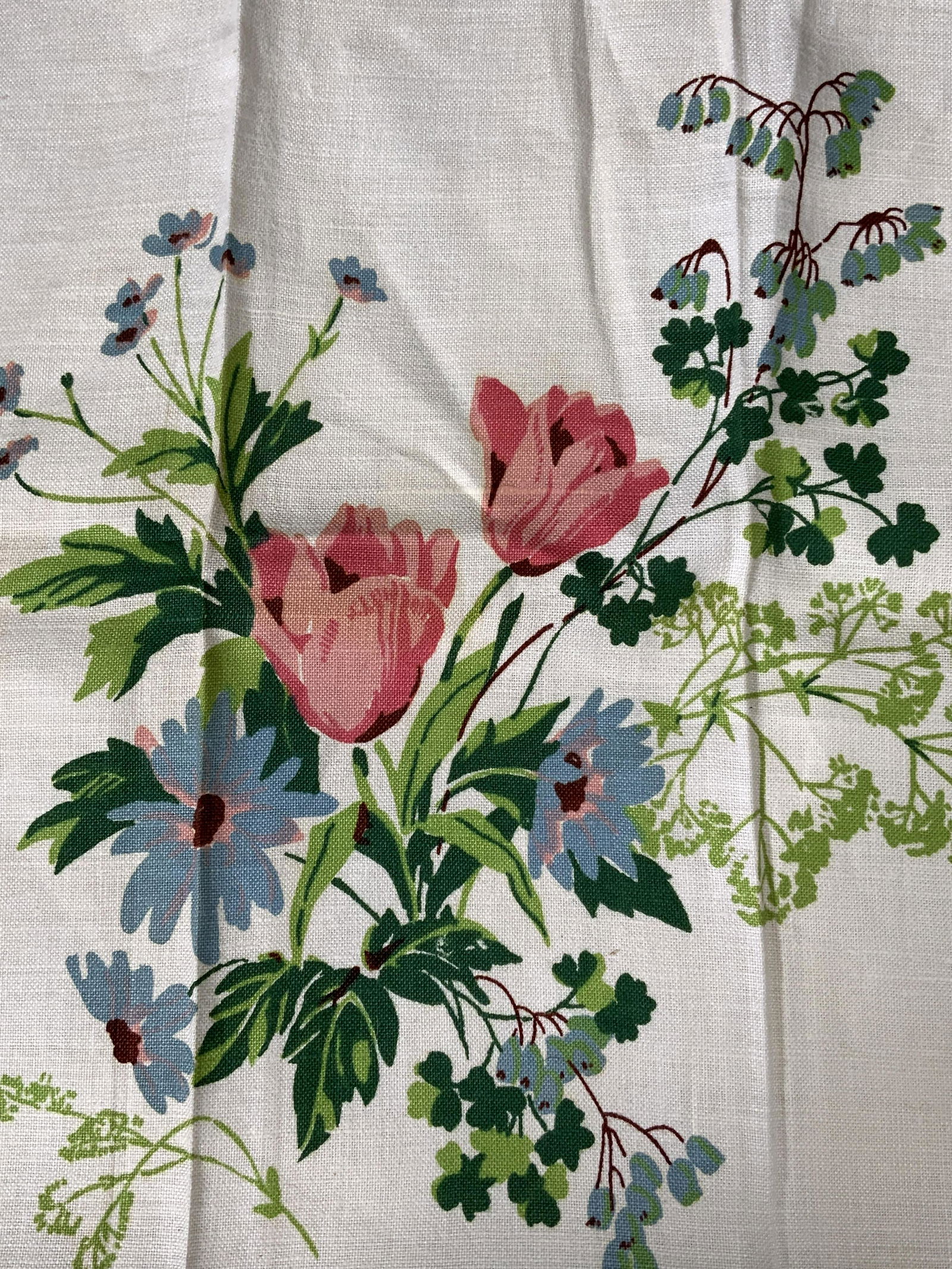 Floral Table Runner, Table Linen (1 of 4)