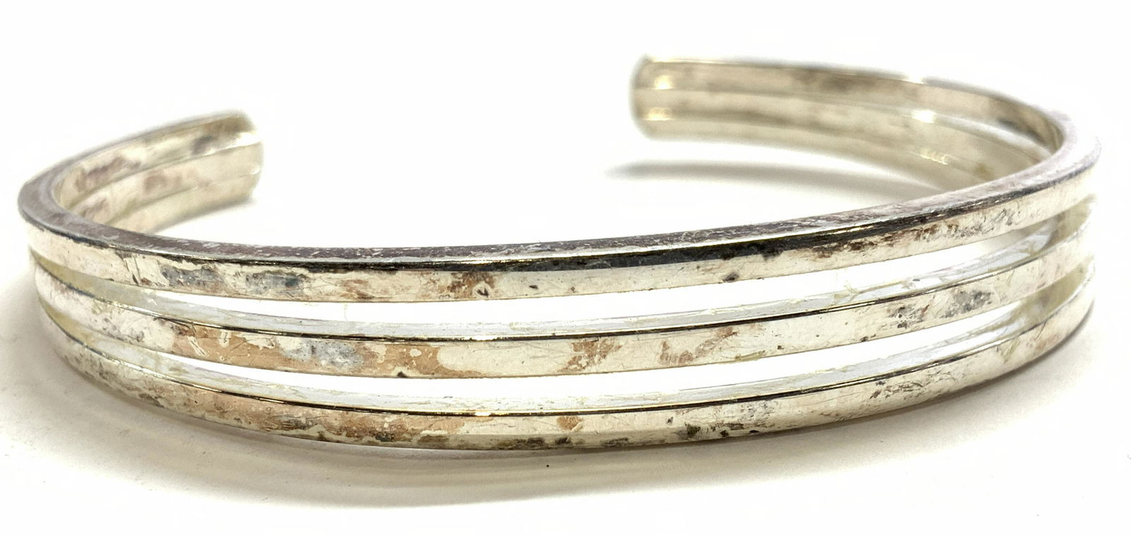 Vintage Silver Toned Cuff Bracelet (1 of 3)