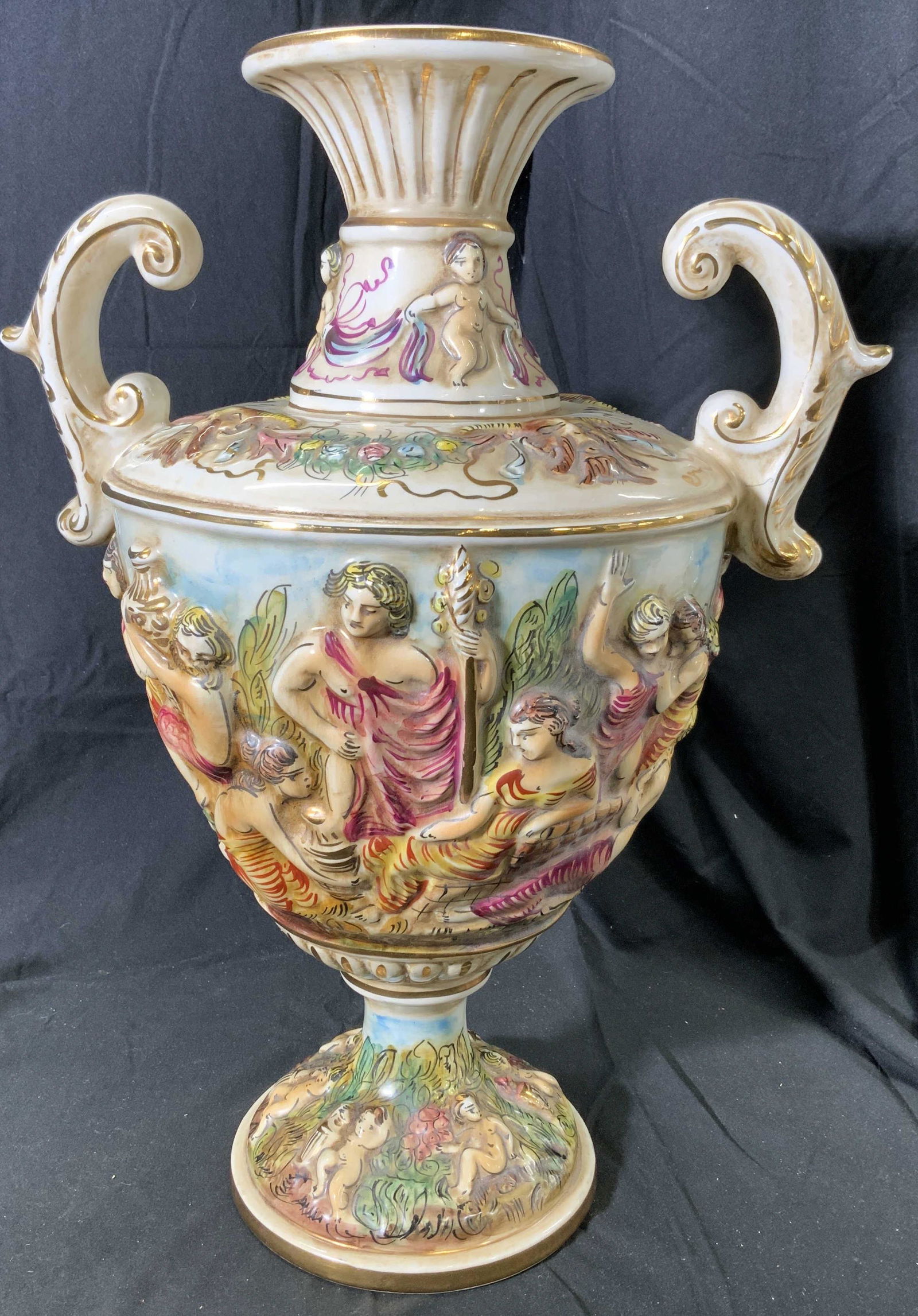 CAPODIMONTE Vtg Figural Handled Porcelain Vase (1 of 5)