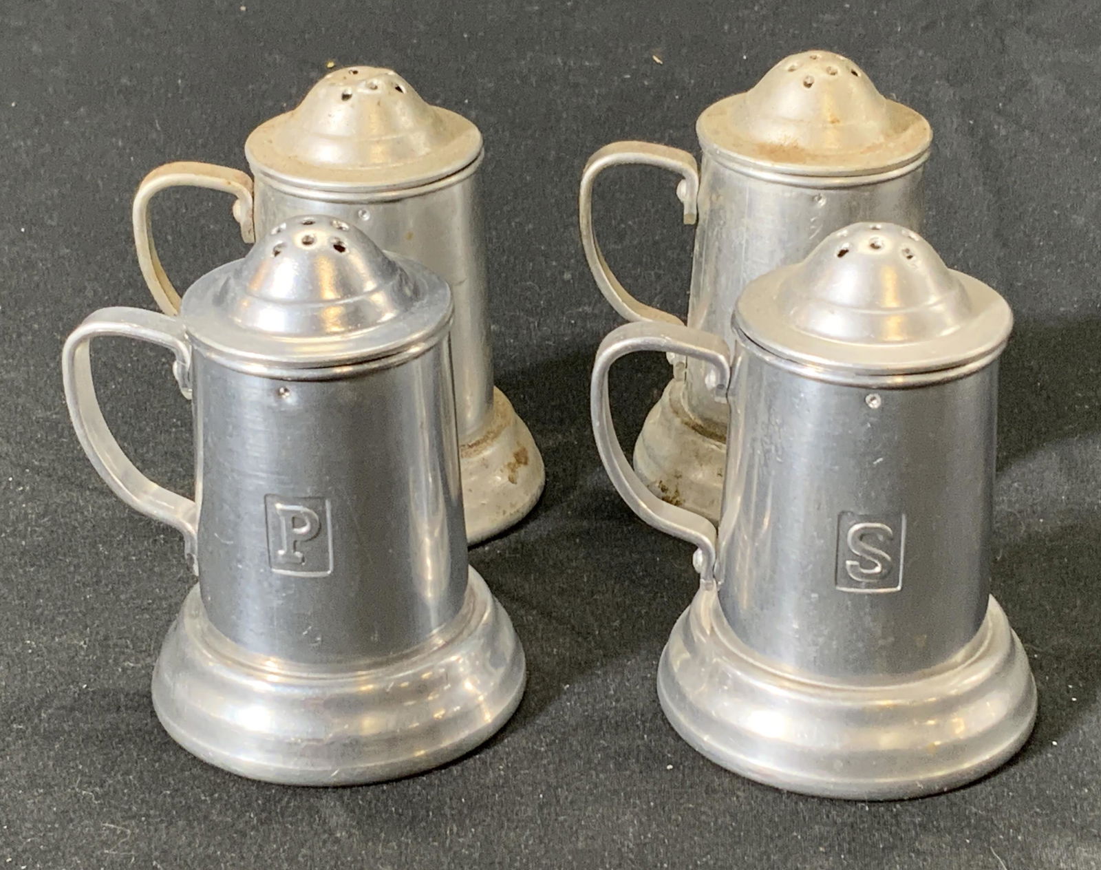 Set 4 GRAND MACNISH Salt & Pepper Shakers (1 of 4)