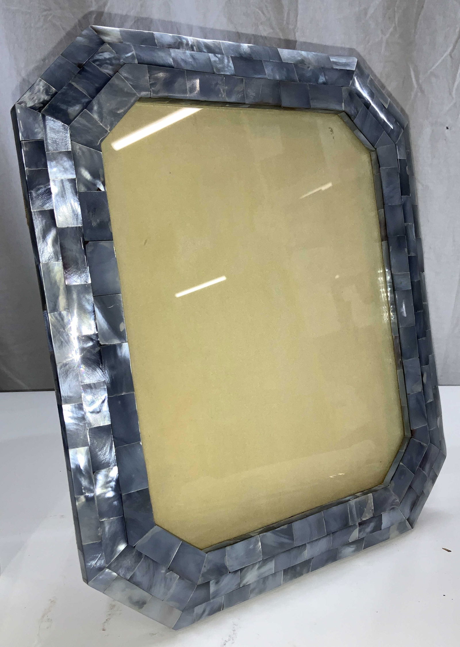 Mother of Pearl 8 x 10 Picture Frame (1 of 5)