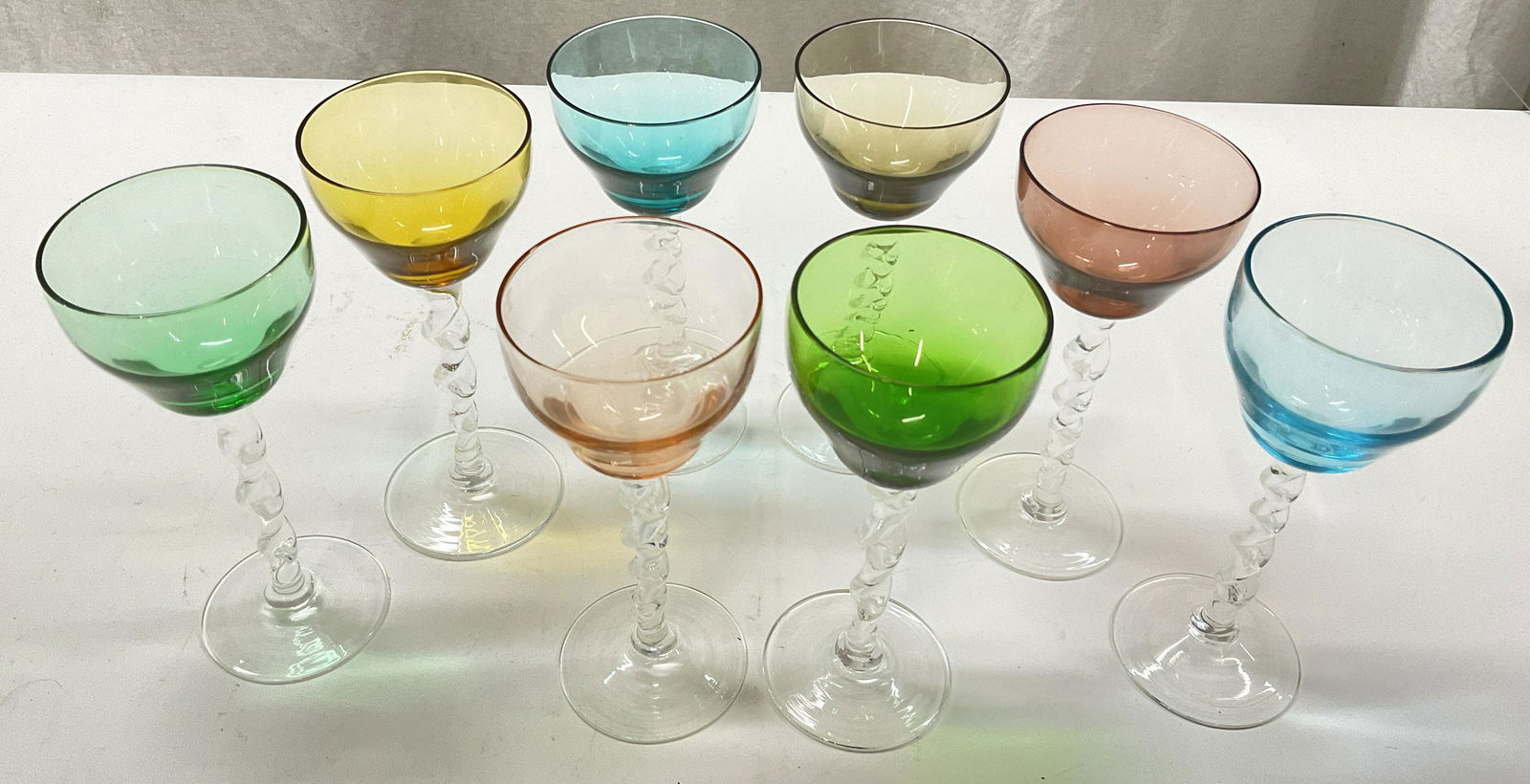 Set 8 Art Glass Twist Stem Liquor Cocktail Glasses (1 of 6)