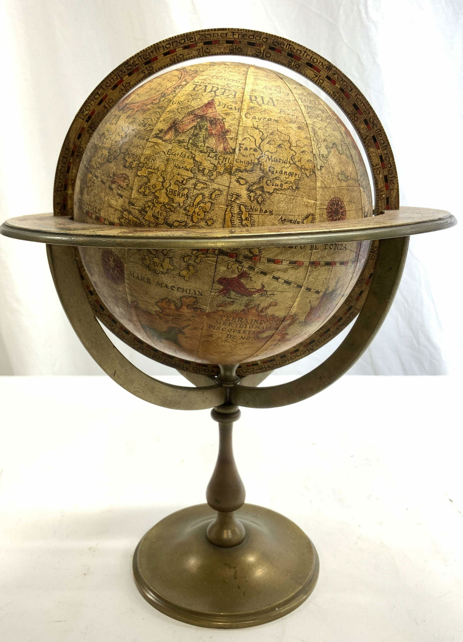 Vntg Astrological Globe W Brass Base (1 of 10)