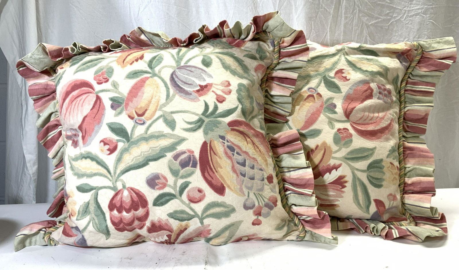 Pr Floral Throw Pillows W Cording & Ruffled Edges (1 of 8)