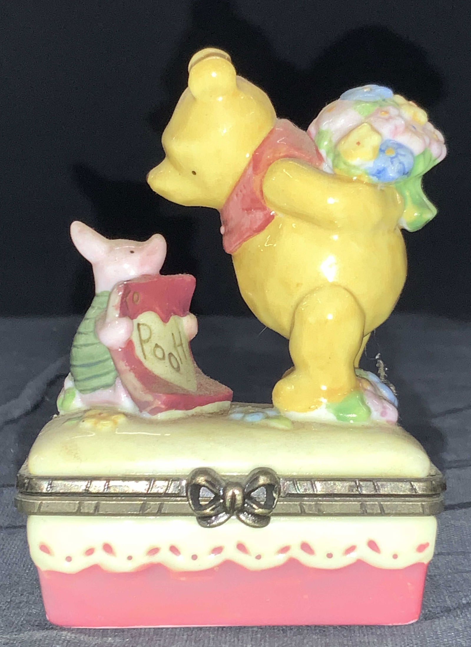 Vintage Disney Pooh Bear Porcelain Trinket Box (1 of 8)